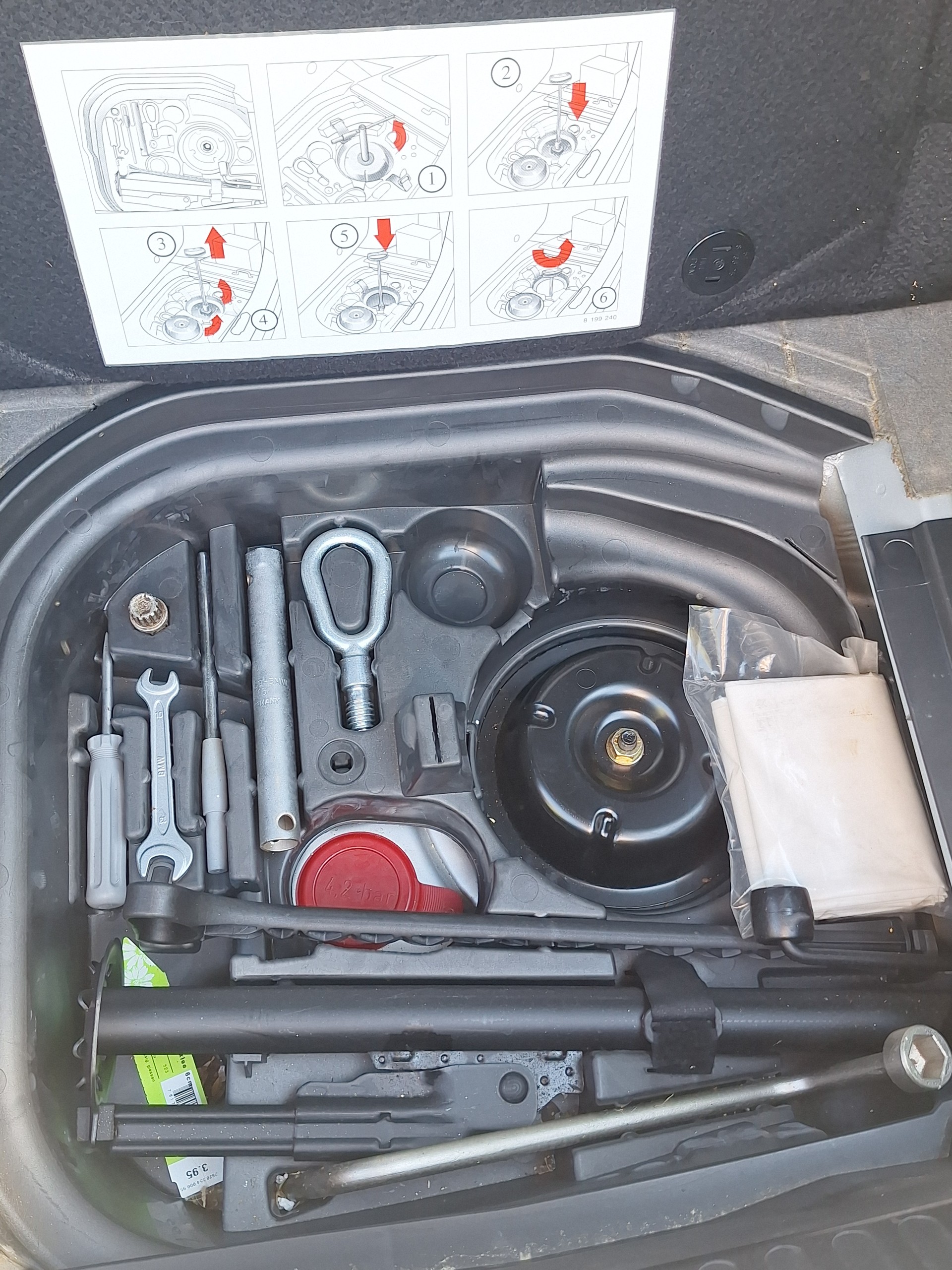 BMW 316i 1.9-image-8