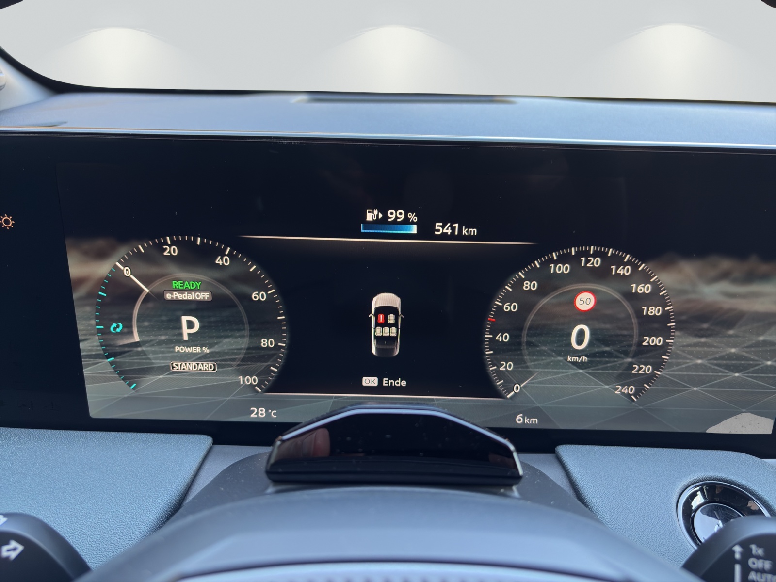 NISSAN Leaf 75 kWh Evolve-image-10