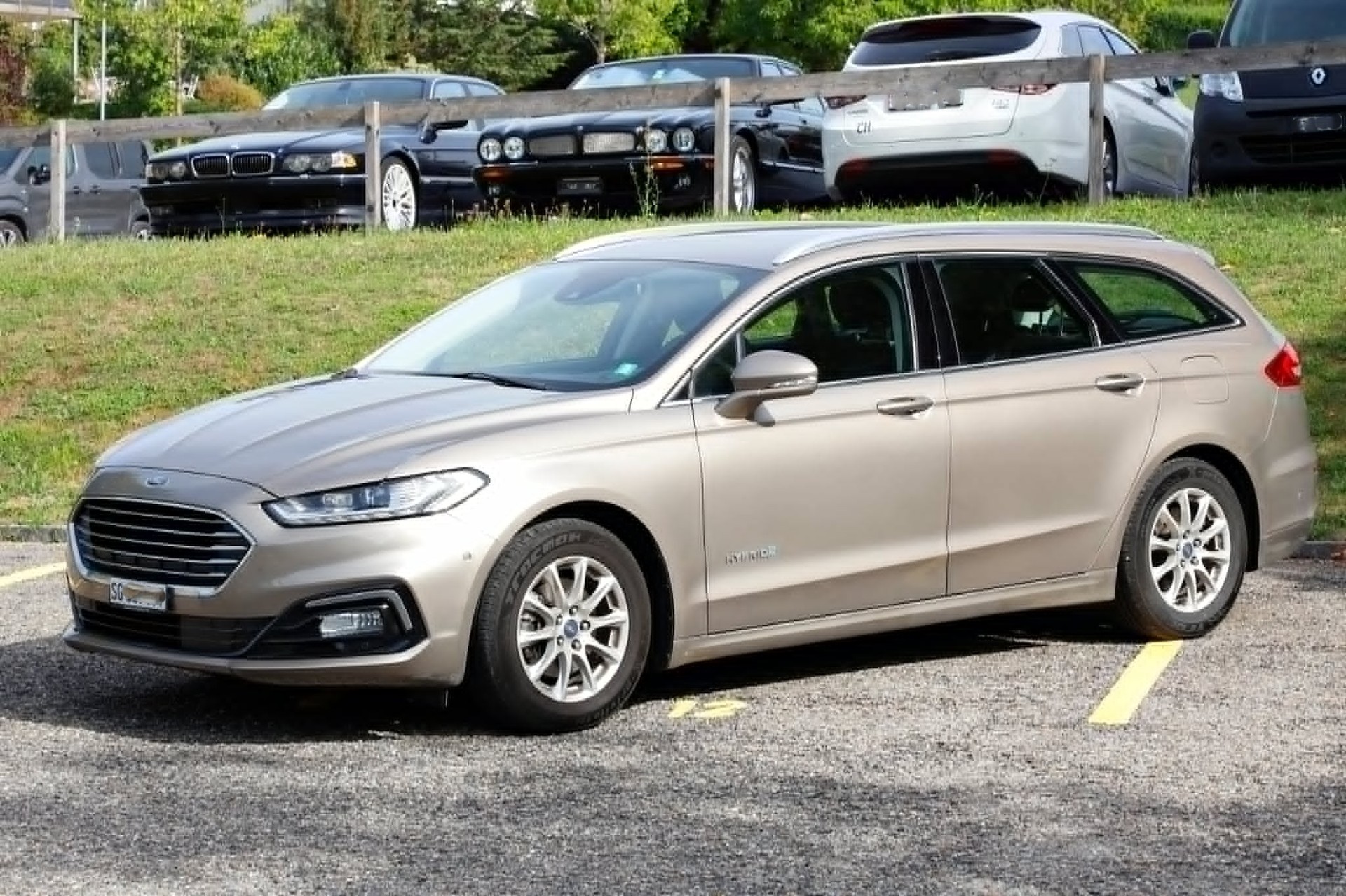 FORD 2.0 HEV 187 Titanium-image-0