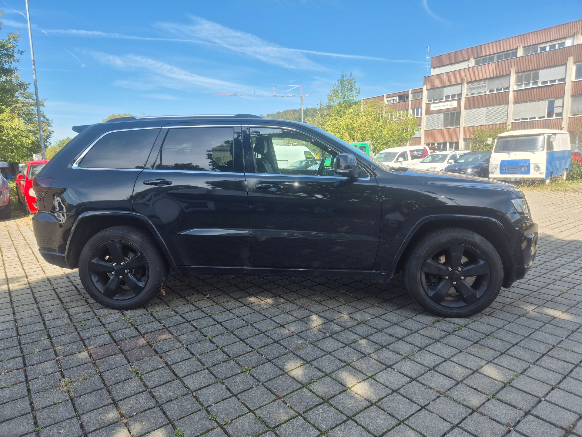 JEEP Grand Cherokee 3.0 CRD Overland Automatic-image-4