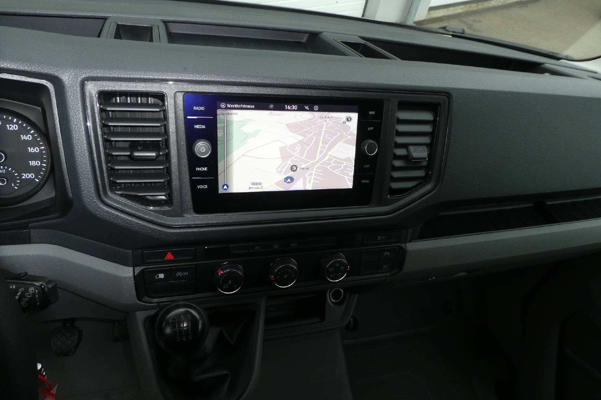 VW Crafter 35 Kaw. 3640 2.0 TDI 140 L3*140PS*Navi*Rückfahrkamera*-image-13