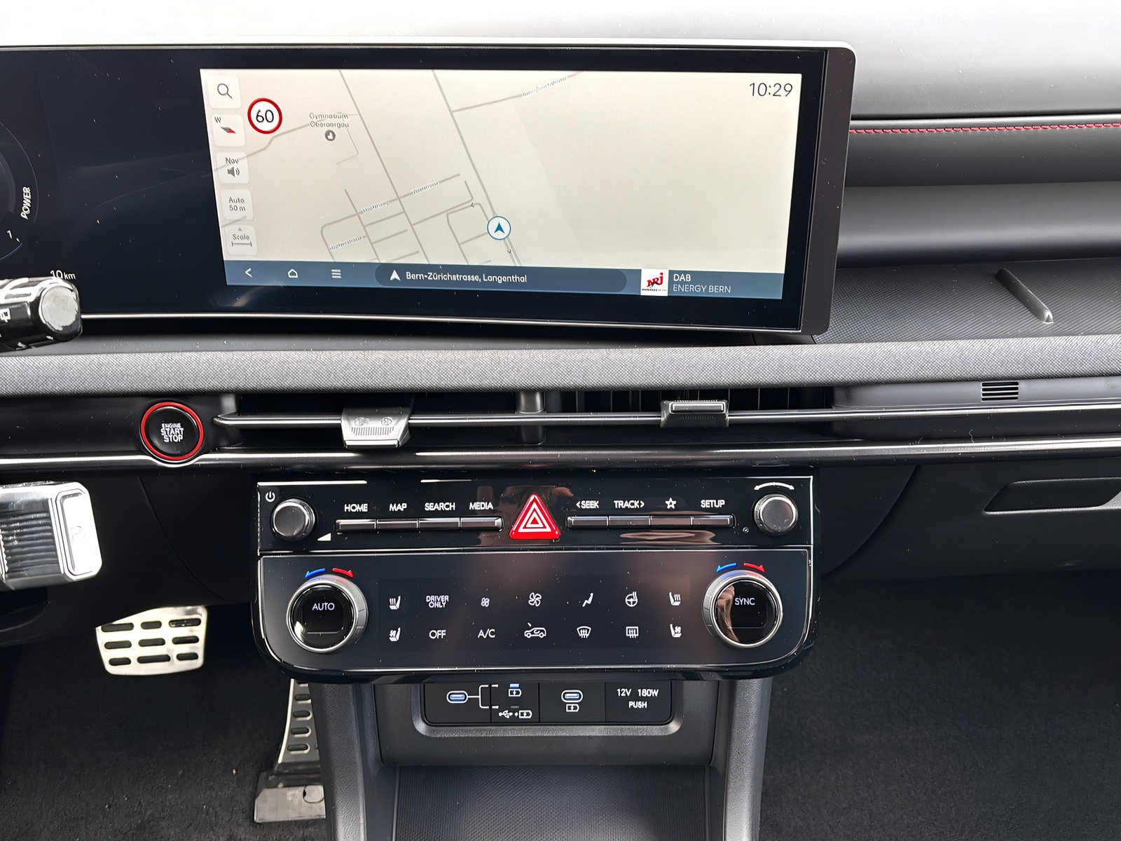 HYUNDAI Tucson 1.6 T-GDi HEV N-Line 4WD-image-5