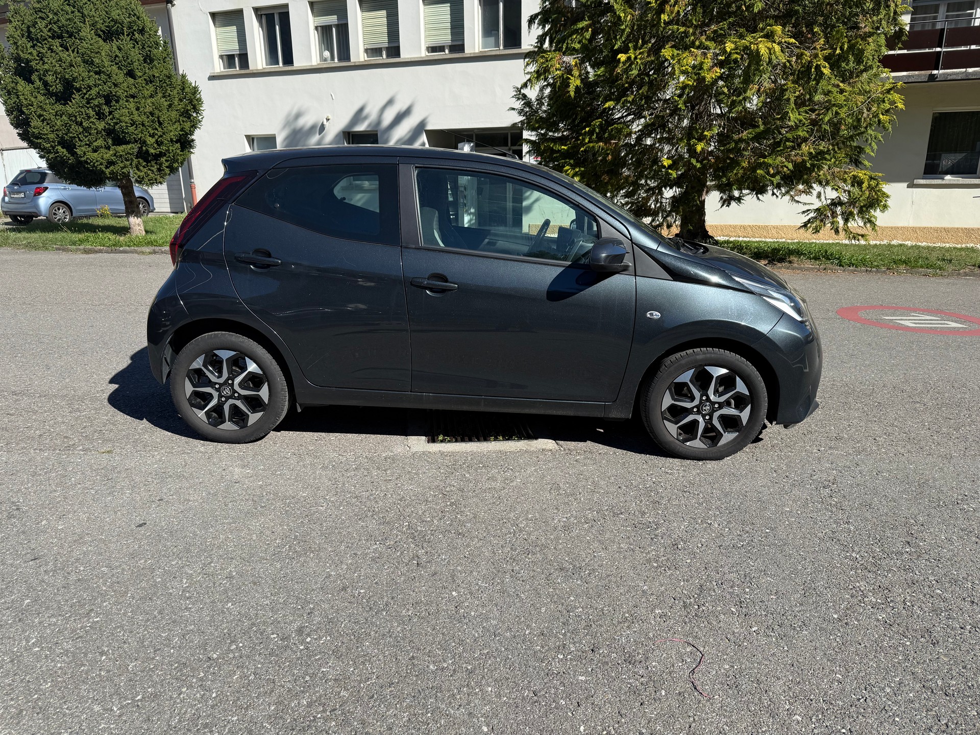 TOYOTA Aygo 1.0 VVT-i x-play X-shift-image-6