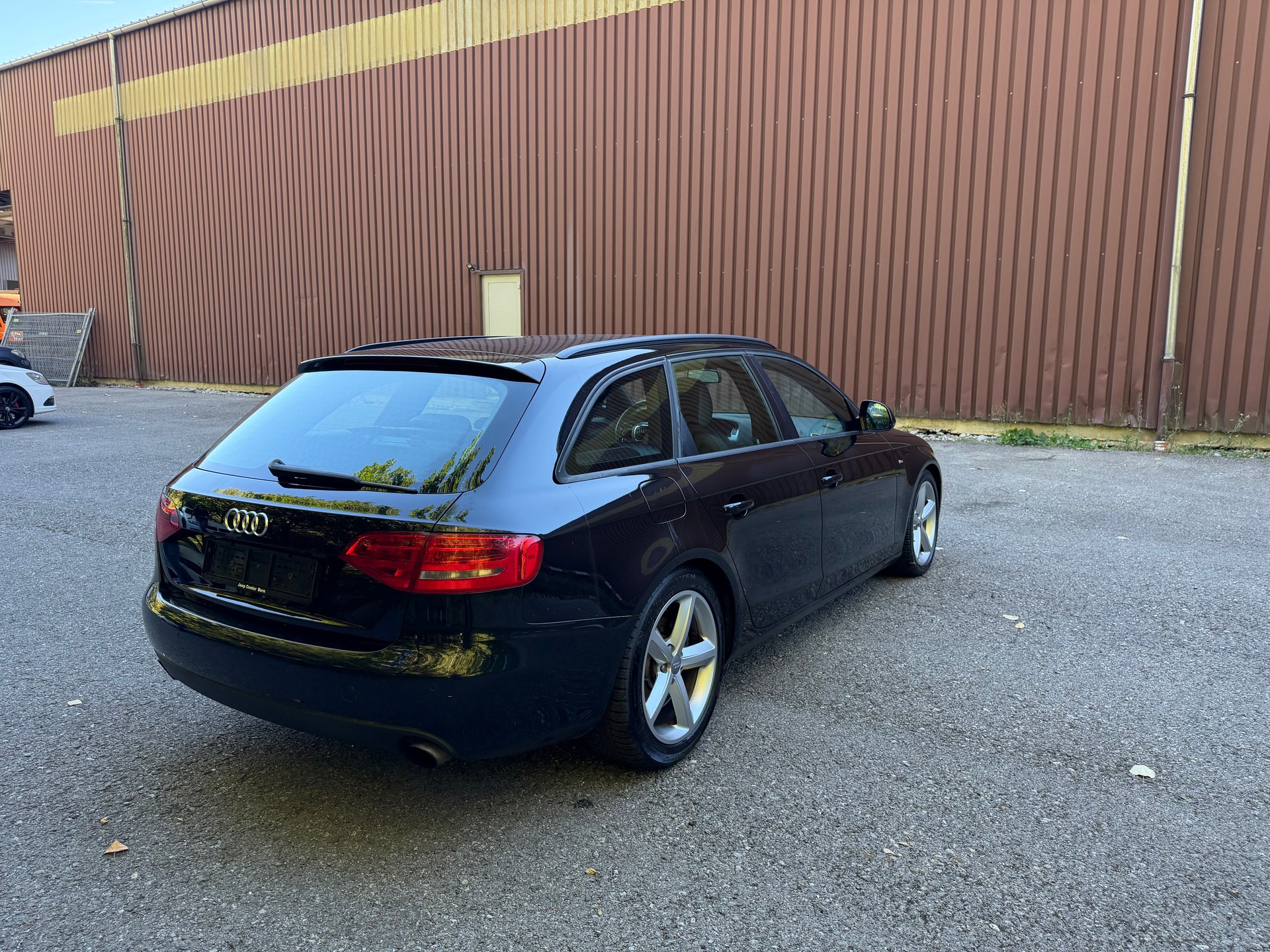 AUDI A4 Avant 2.0 TFSI multitronic-image-3