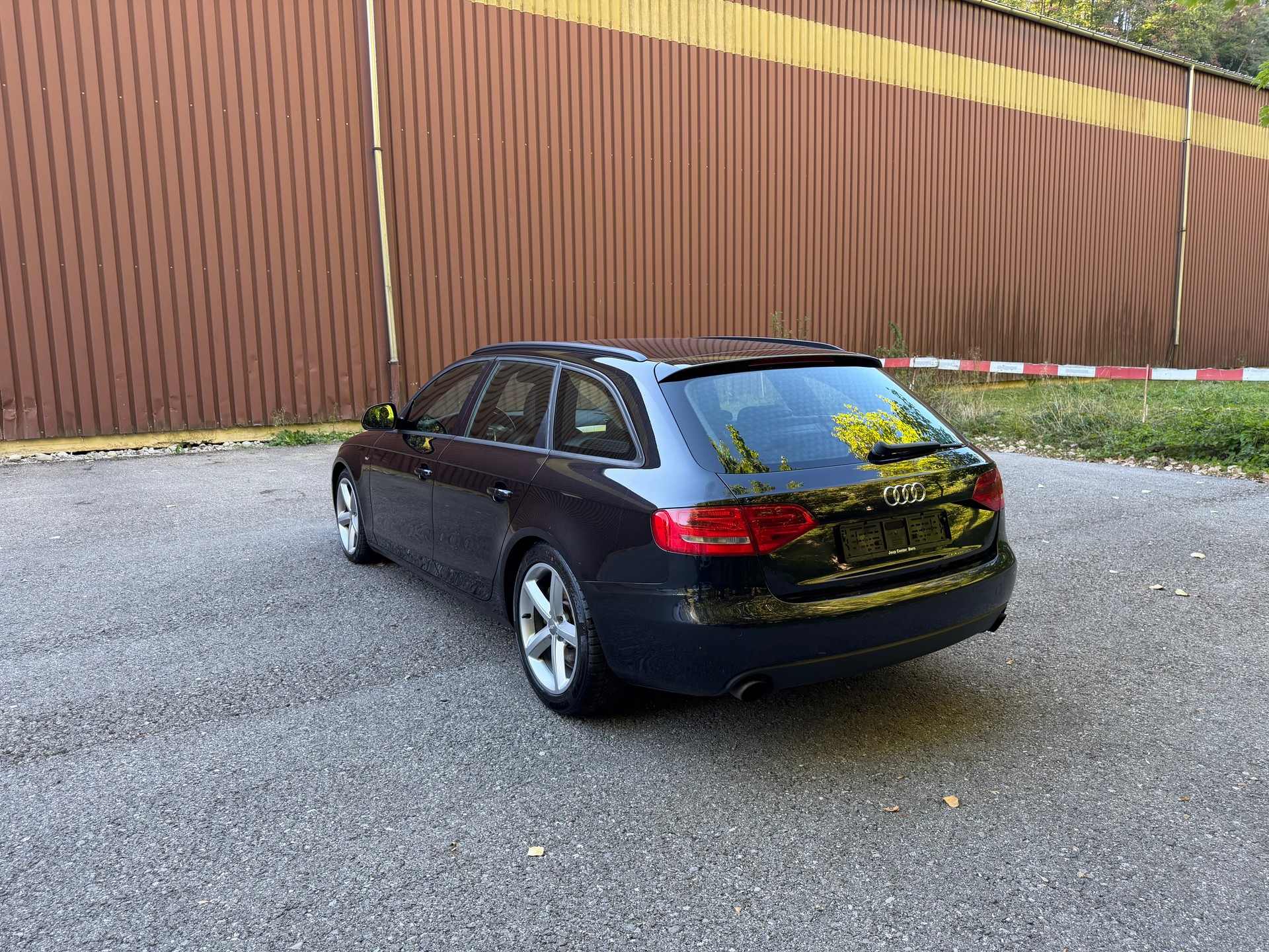 AUDI A4 Avant 2.0 TFSI multitronic-image-4