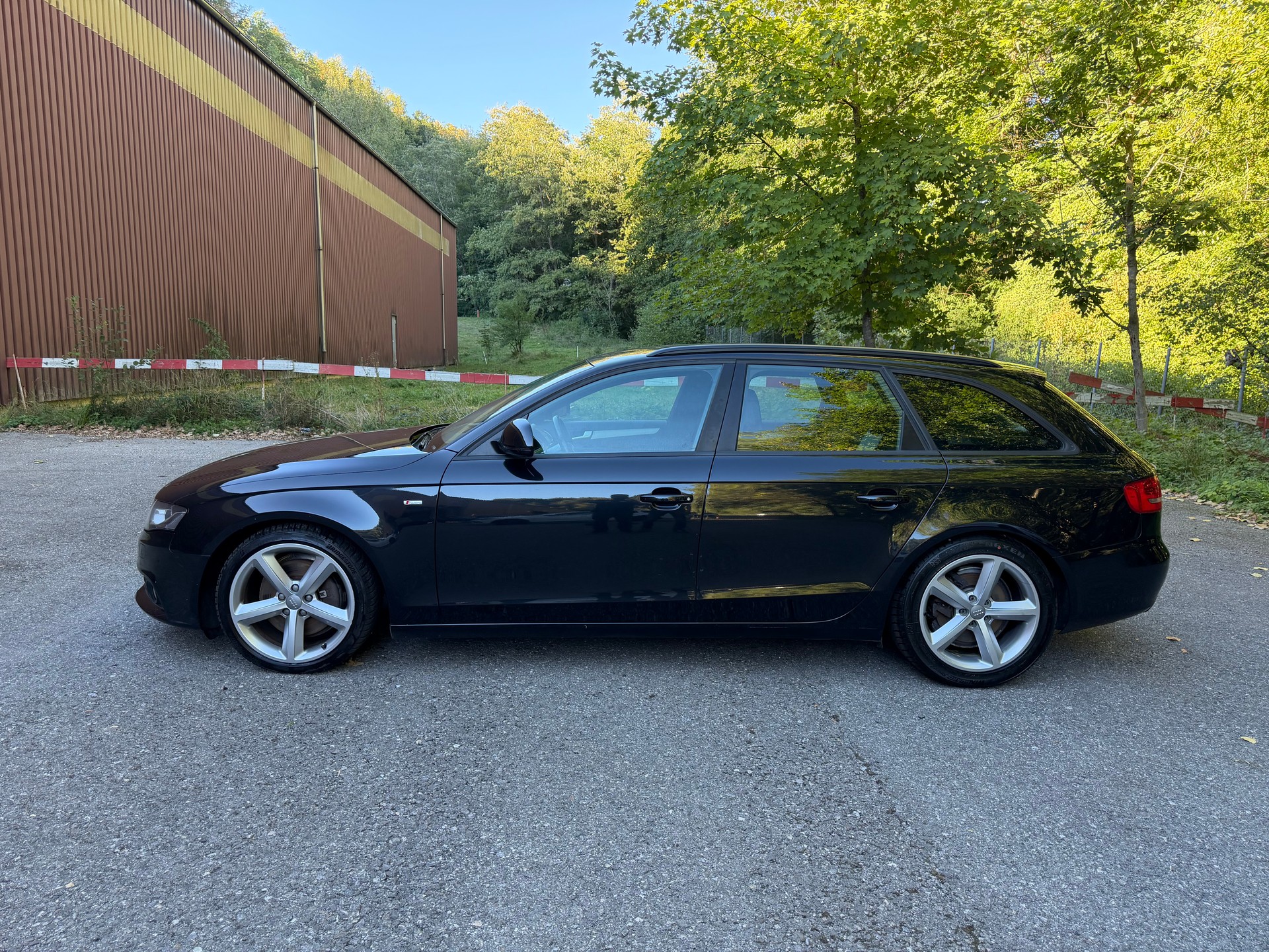 AUDI A4 Avant 2.0 TFSI multitronic-image-0