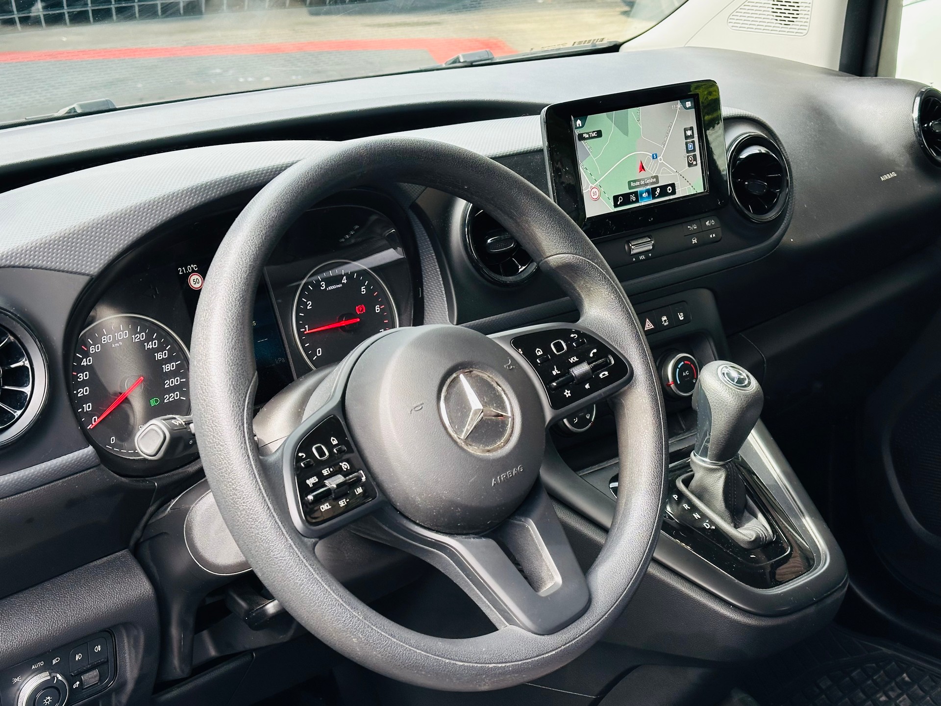 MERCEDES-BENZ Citan 113 Pro-image-12