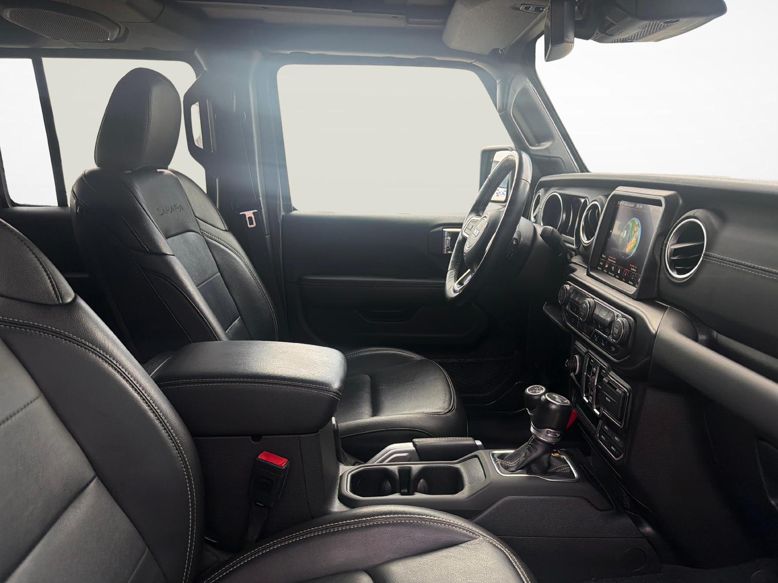 JEEP Wrangler 2.0 Turbo Sahara Unlimited 4xe-image-9