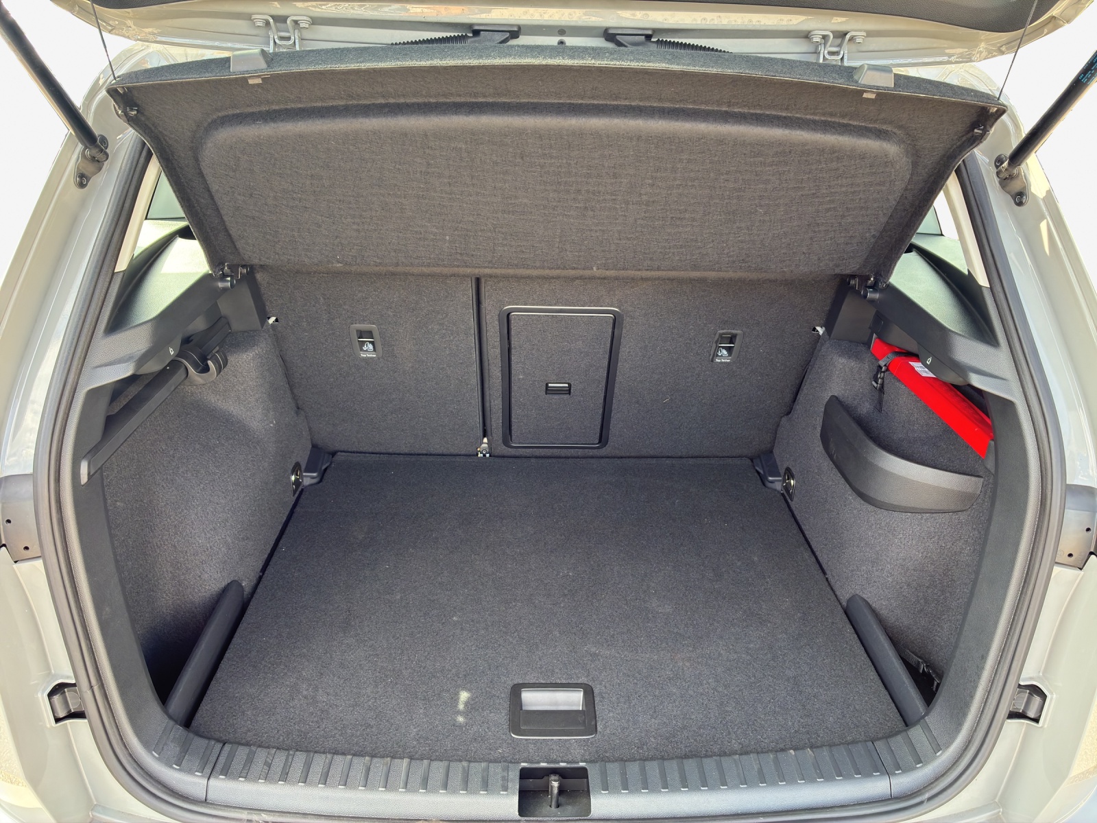 SKODA Karoq 1.5 TSI Selection-image-12