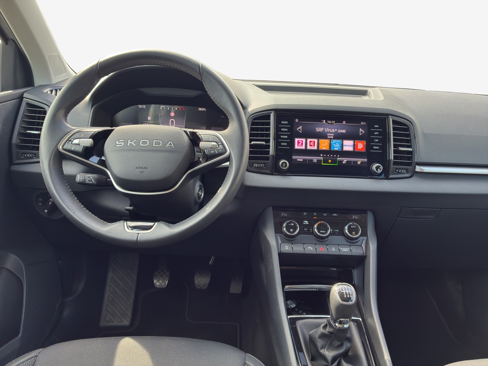 SKODA Karoq 1.5 TSI Selection-image-8