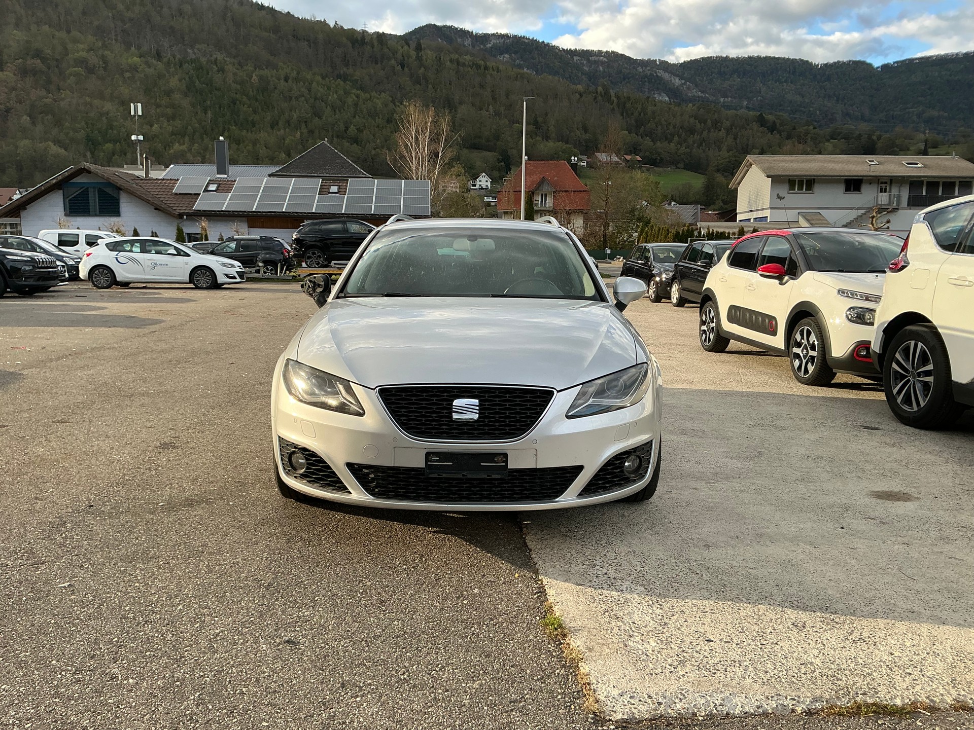 SEAT Exeo ST 2.0 TDI Reference multitronic-image-1
