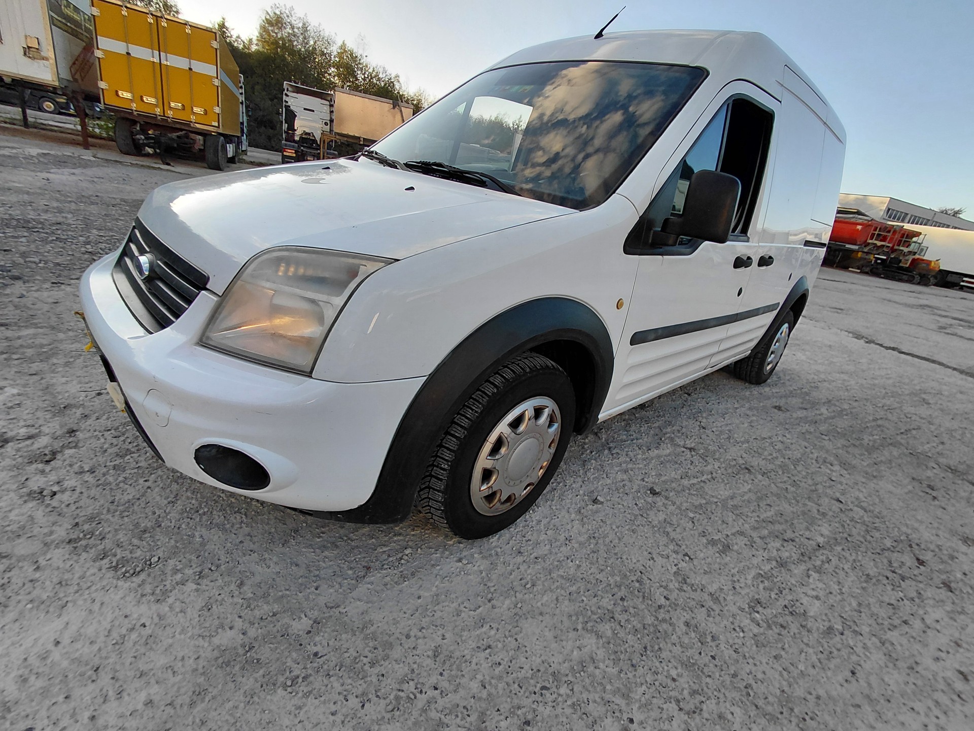 FORD Transit Connect Van T230 1.8 TDCi L Trend-image-1