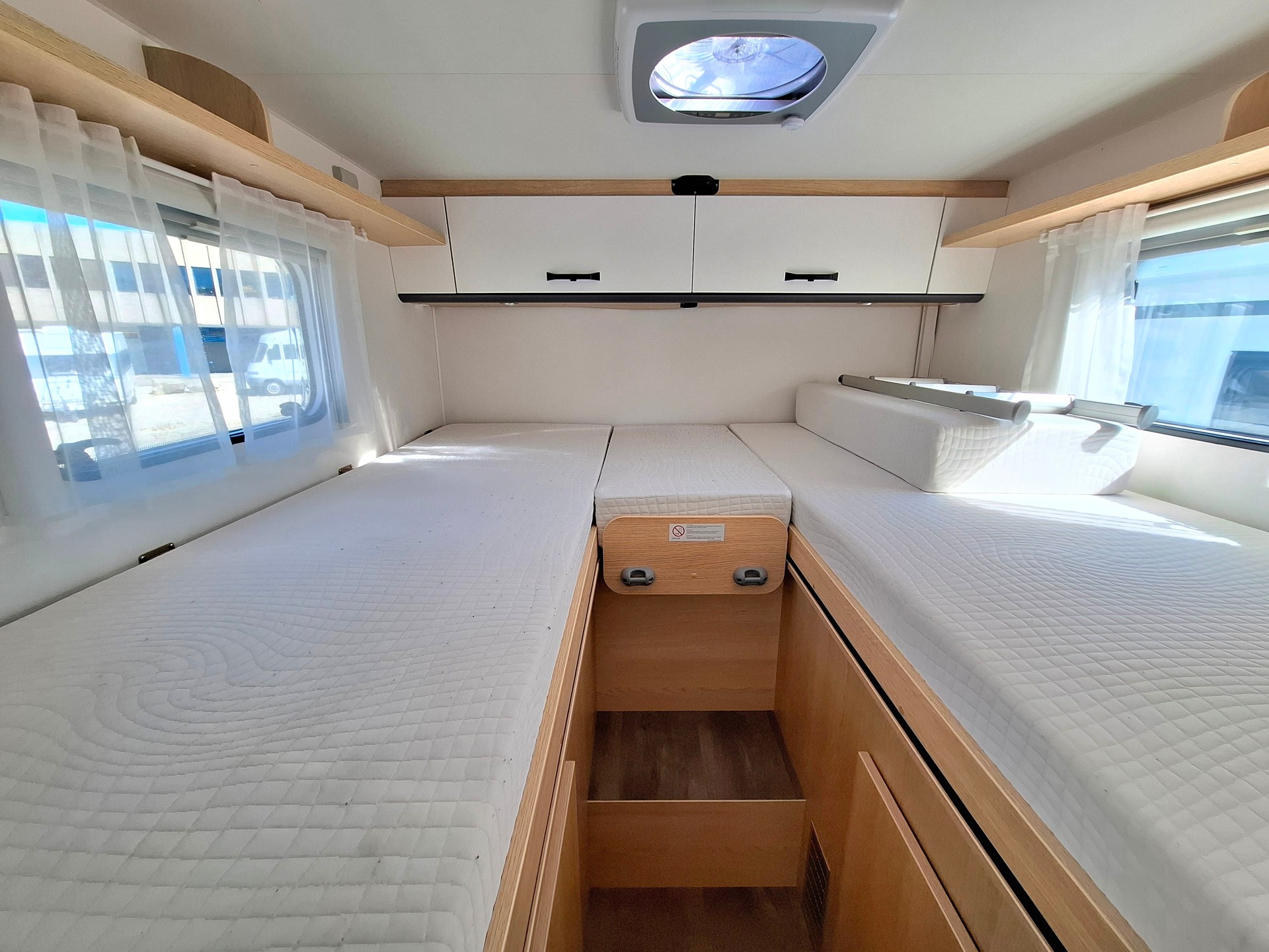 SUNLIGHT V66 Adventure - Einzelbett, Solar, Lithium, Dachventilator-image-11