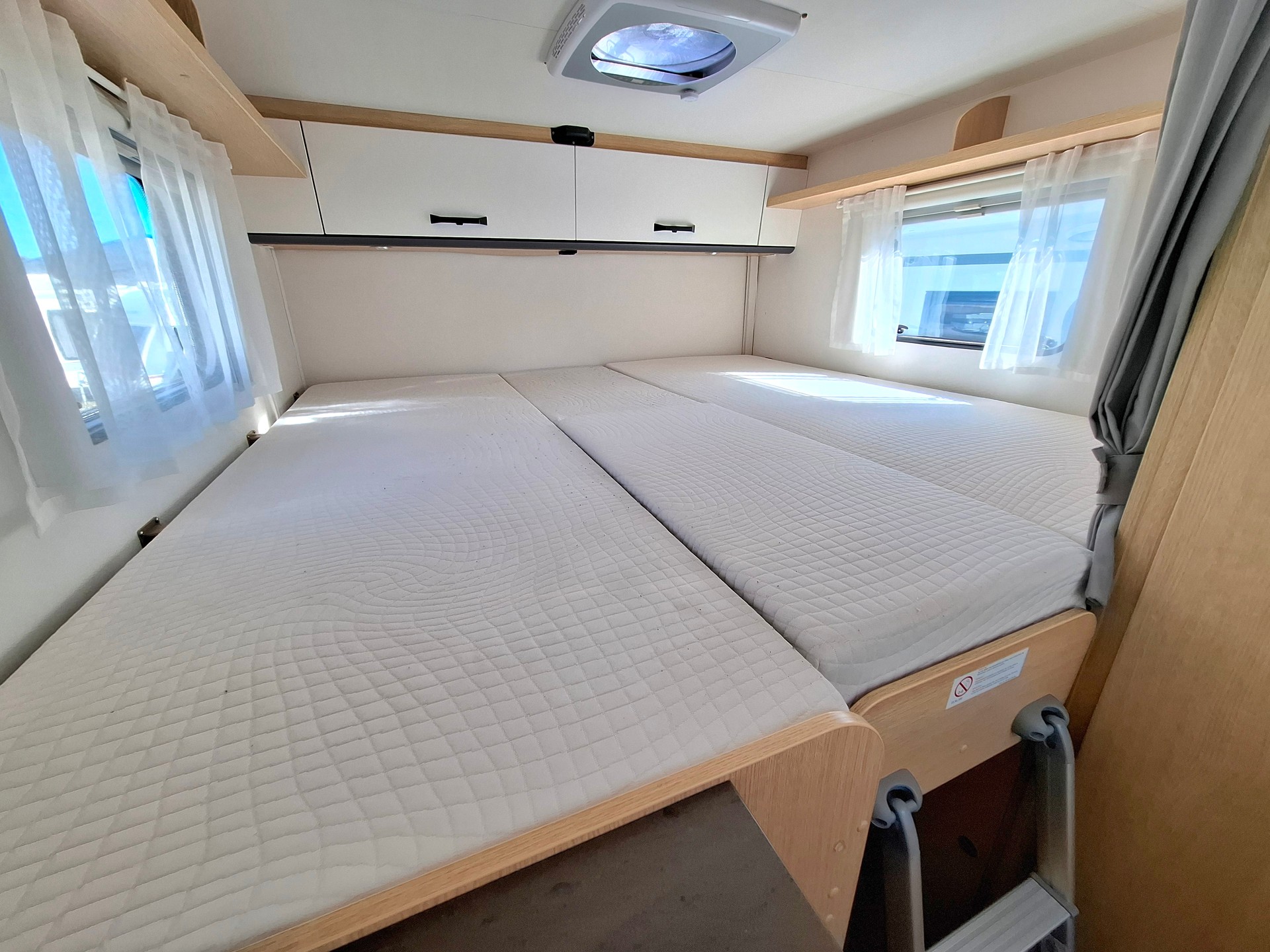 SUNLIGHT V66 Adventure - Einzelbett, Solar, Lithium, Dachventilator-image-12