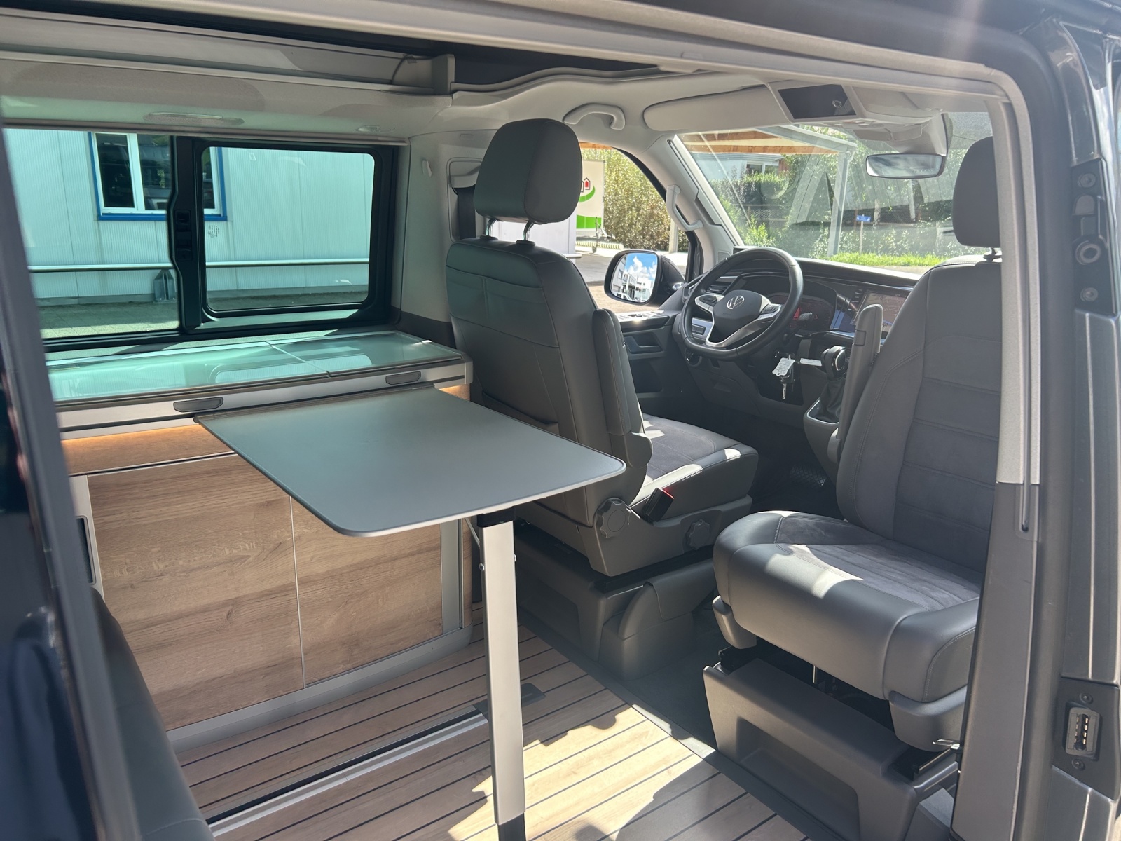VW T6.1 California 2.0 TDI Ocean Edition Liberty 4Motion DSG-image-19