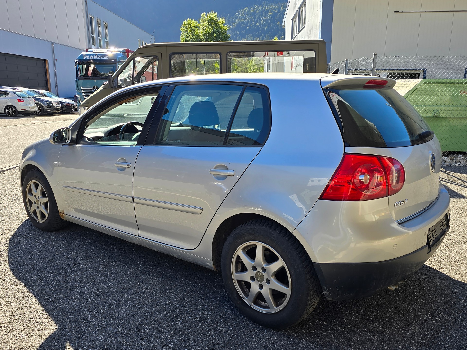 VW Golf 2.0 TDI Comfortline 4Motion-image-1
