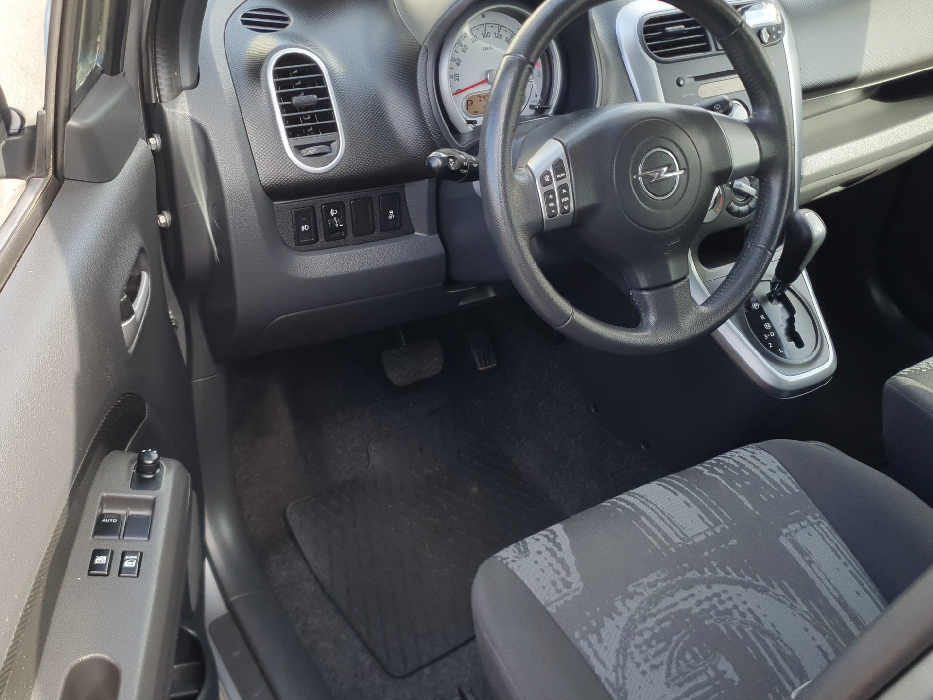 OPEL Agila 1.2 Enjoy Automatic-image-9