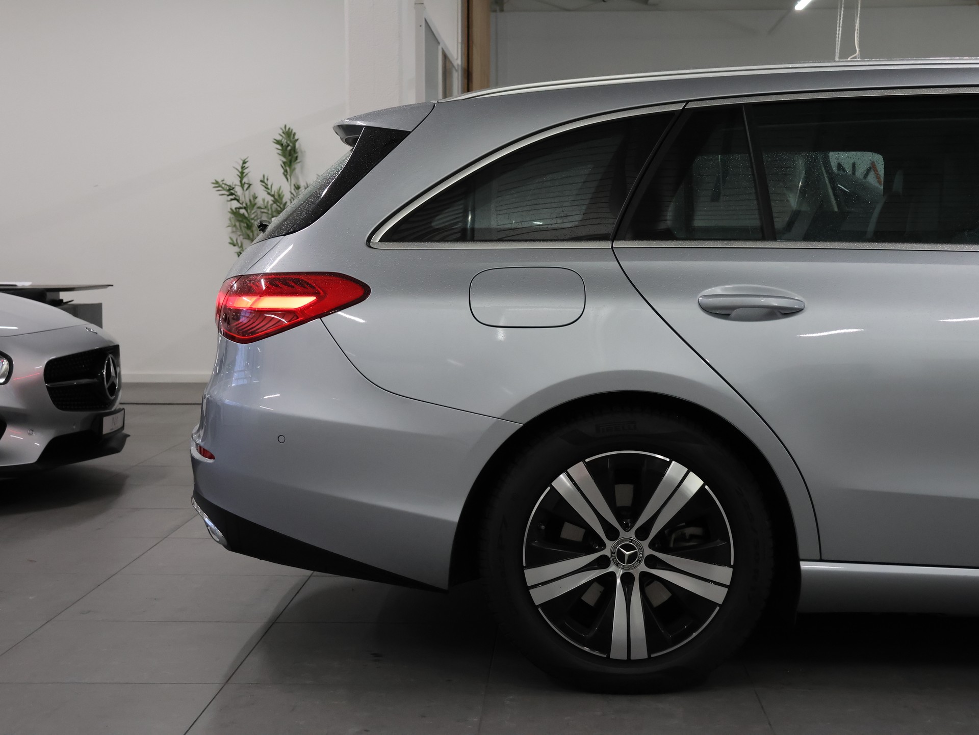 MERCEDES-BENZ C 220 d T Avantgarde *360-KAMERA*-image-8