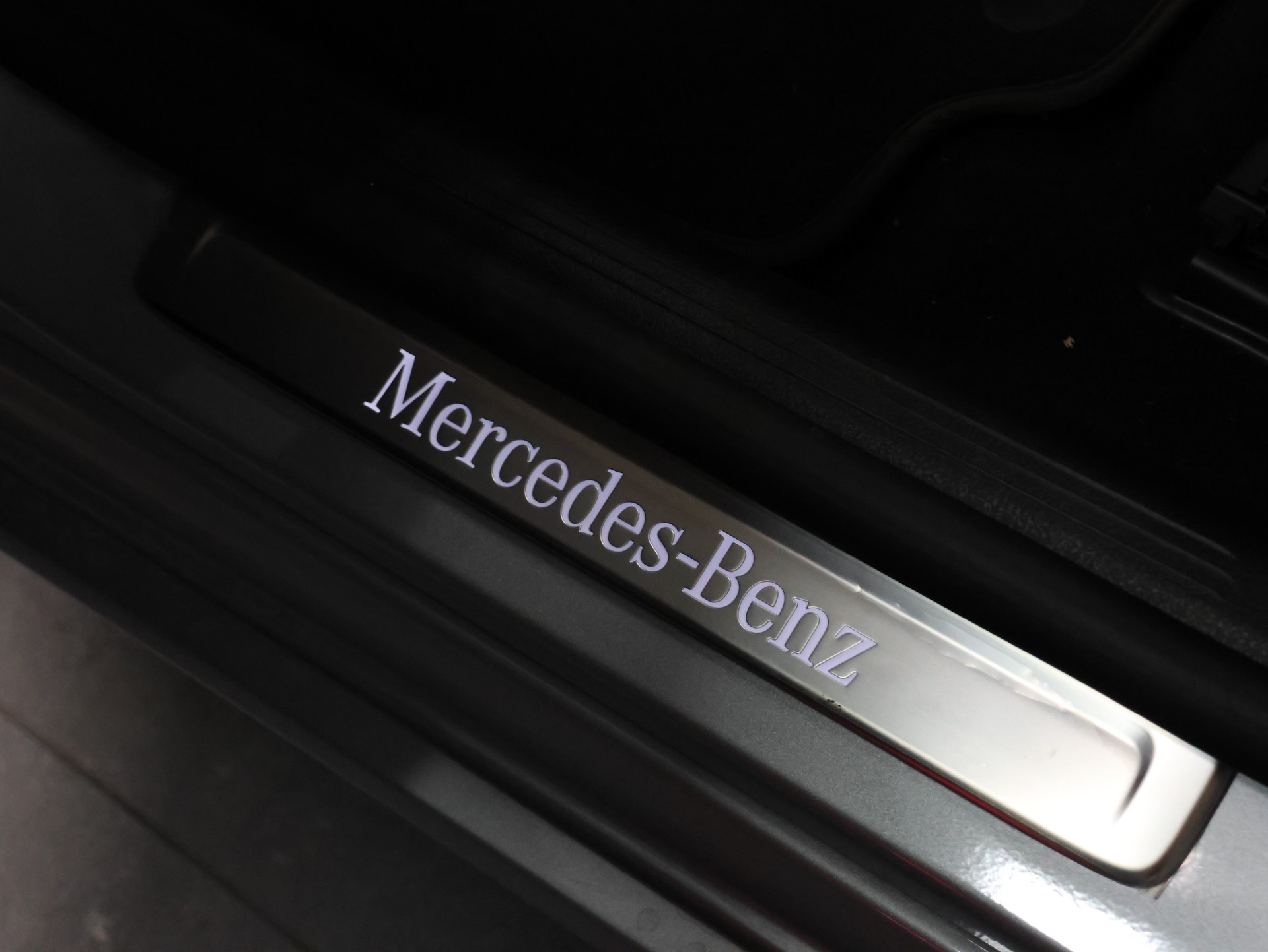 MERCEDES-BENZ C 220 d T Avantgarde *360-KAMERA*-image-11