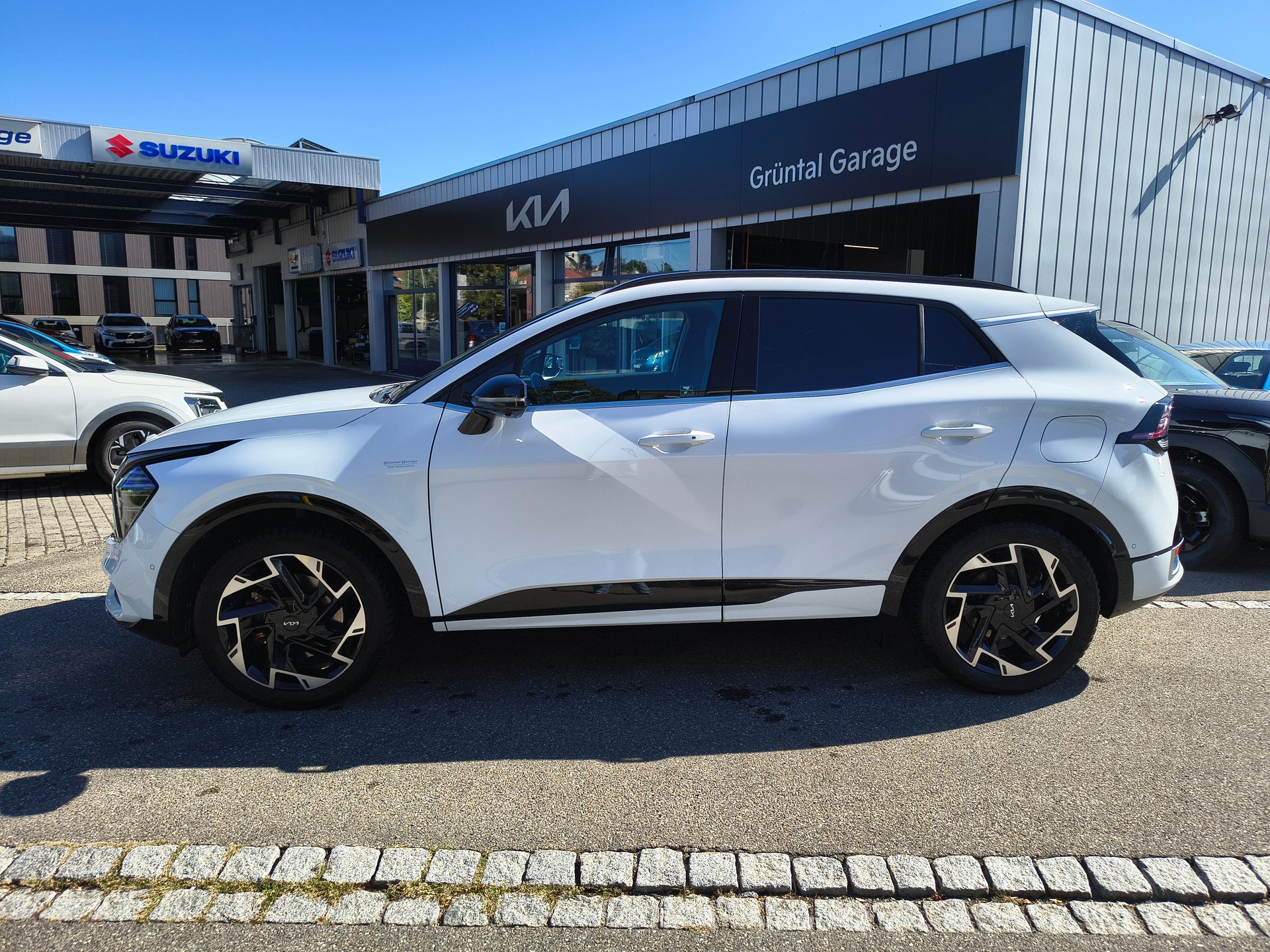 KIA Sportage 1.6 T-GDi PHEV GT-Line-image-1