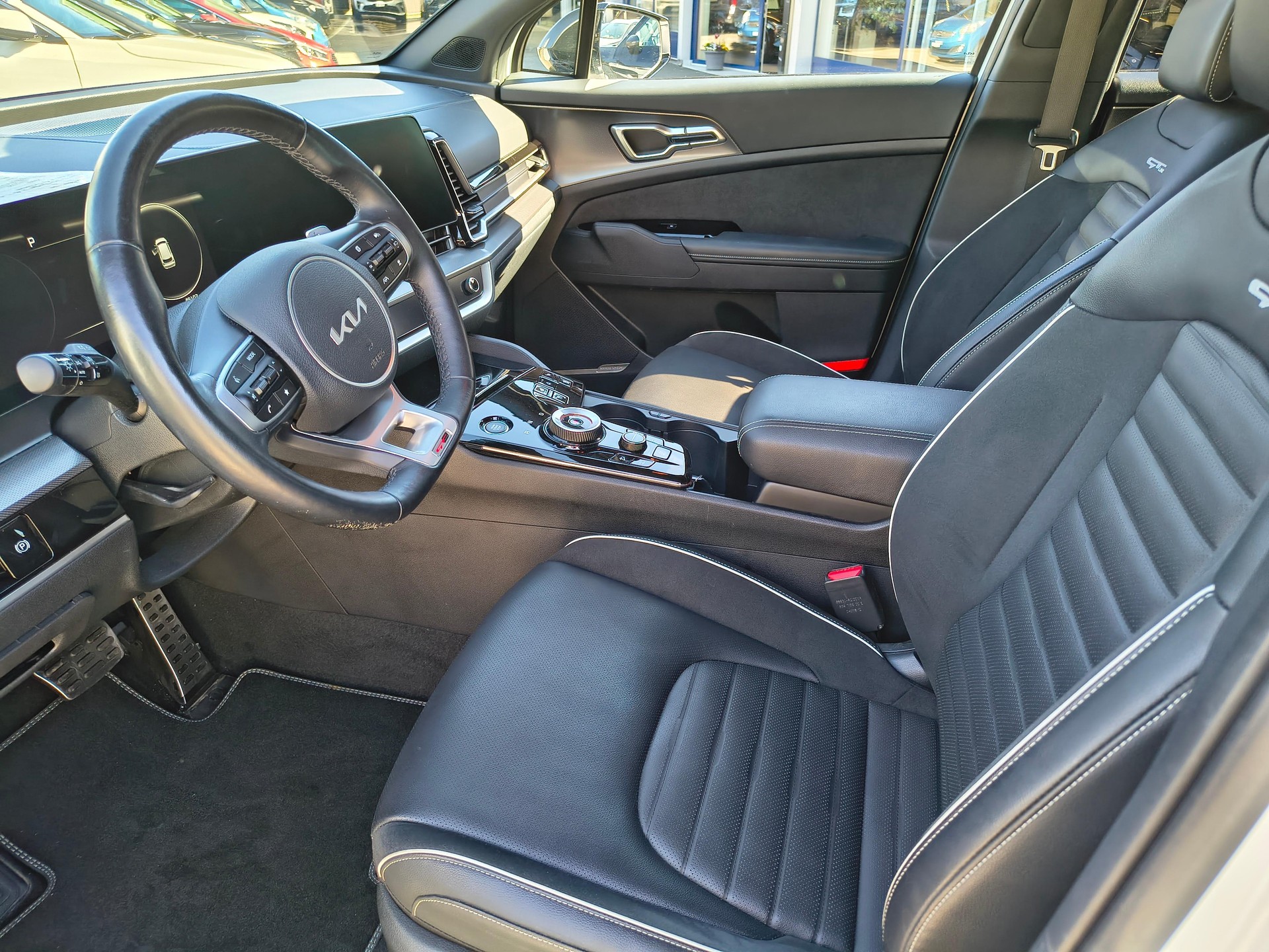KIA Sportage 1.6 T-GDi PHEV GT-Line-image-6