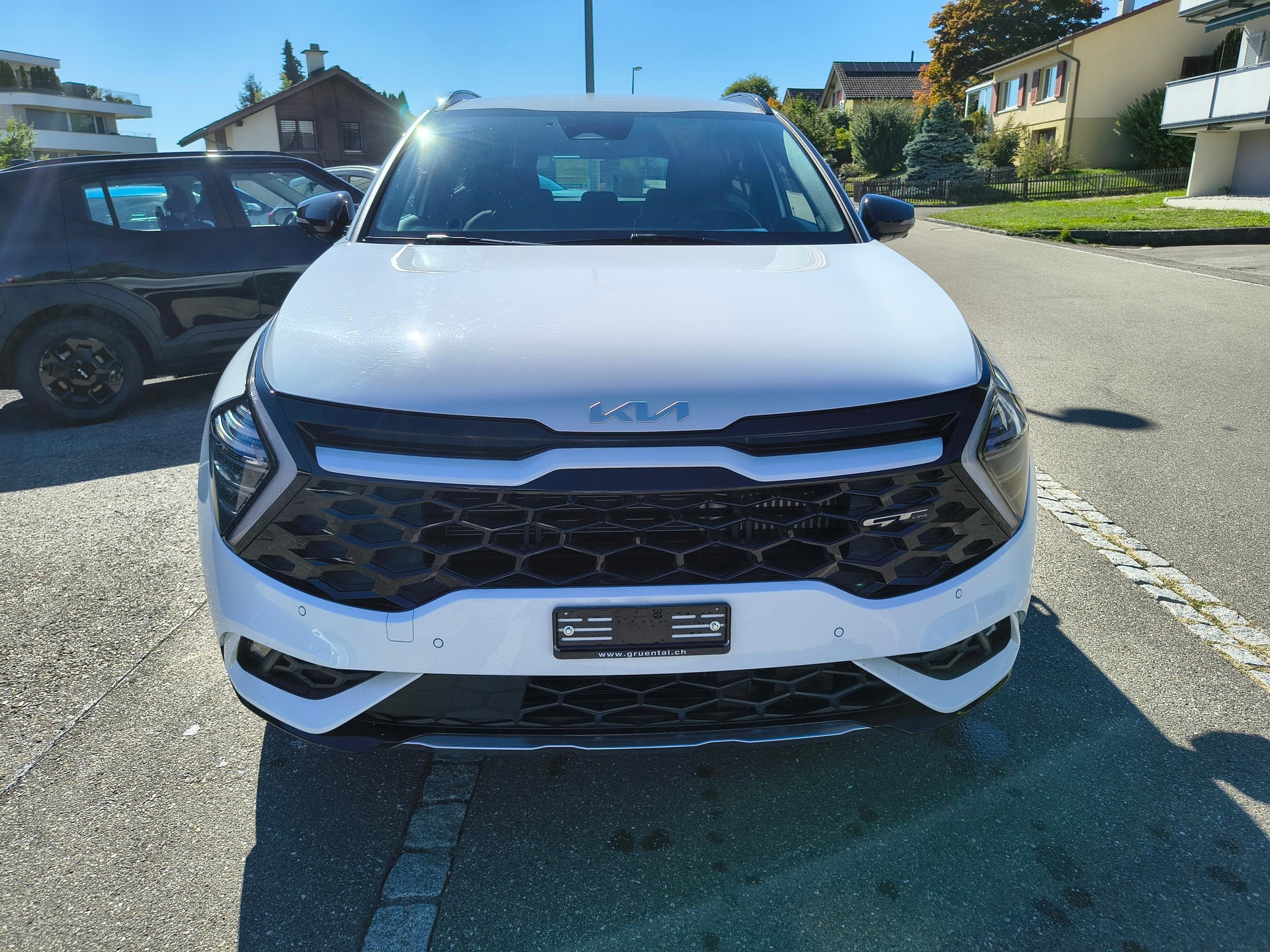 KIA Sportage 1.6 T-GDi PHEV GT-Line-image-2
