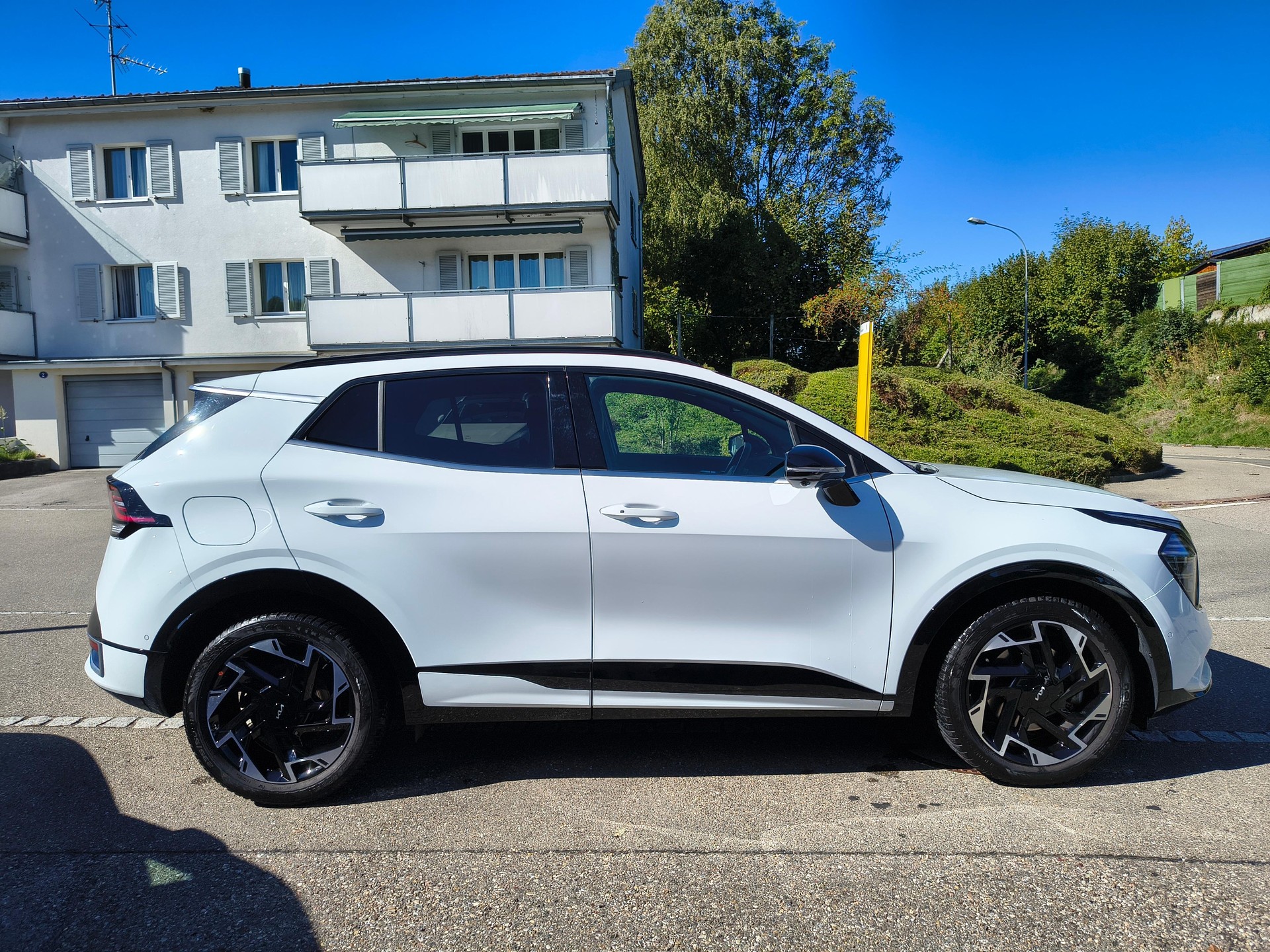 KIA Sportage 1.6 T-GDi PHEV GT-Line-image-3