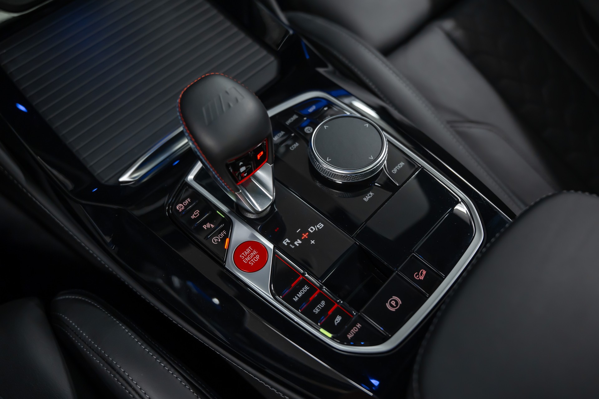 BMW X4M xDrive M Competition Steptronic *Facelift*M-Performance*Carbon*Panorama*-image-28