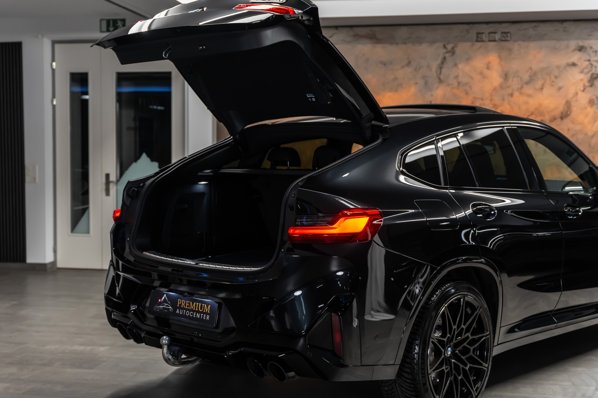 BMW X4M xDrive M Competition Steptronic *Facelift*M-Performance*Carbon*Panorama*-image-9