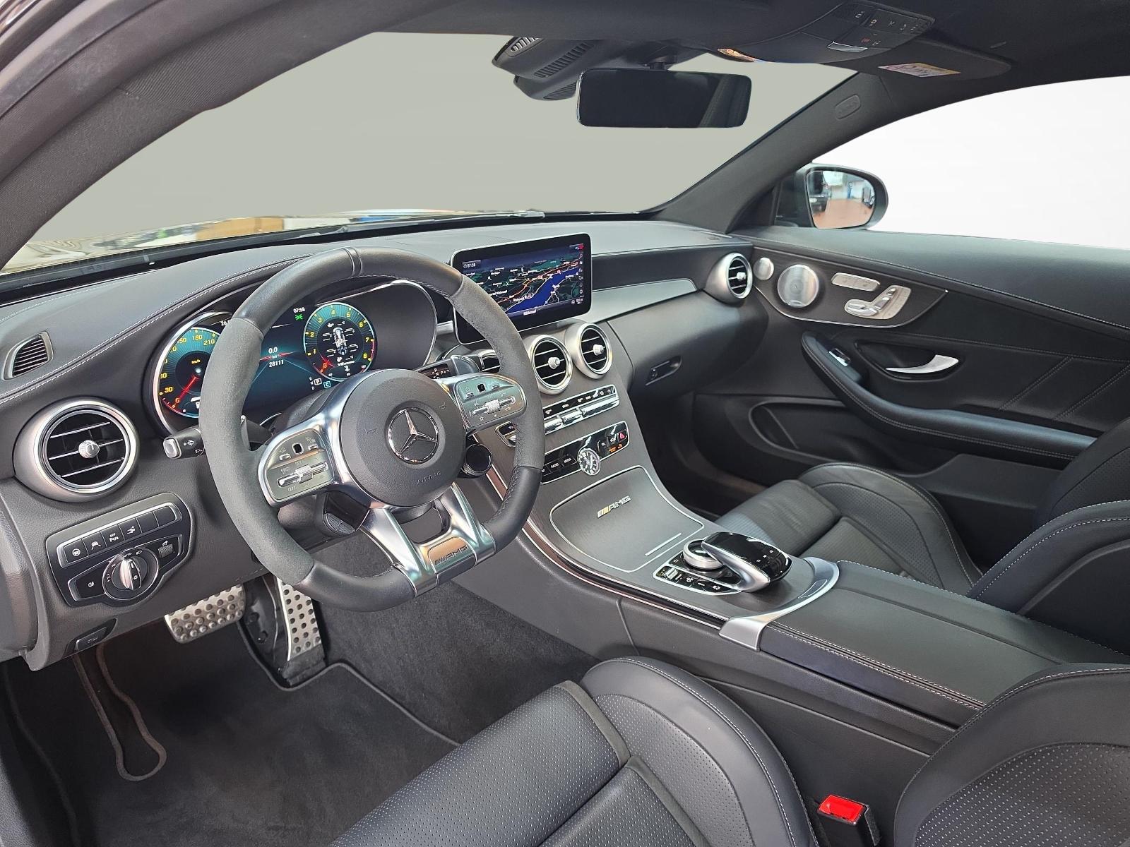 MERCEDES-BENZ C 63 S AMG Coupé-image-6