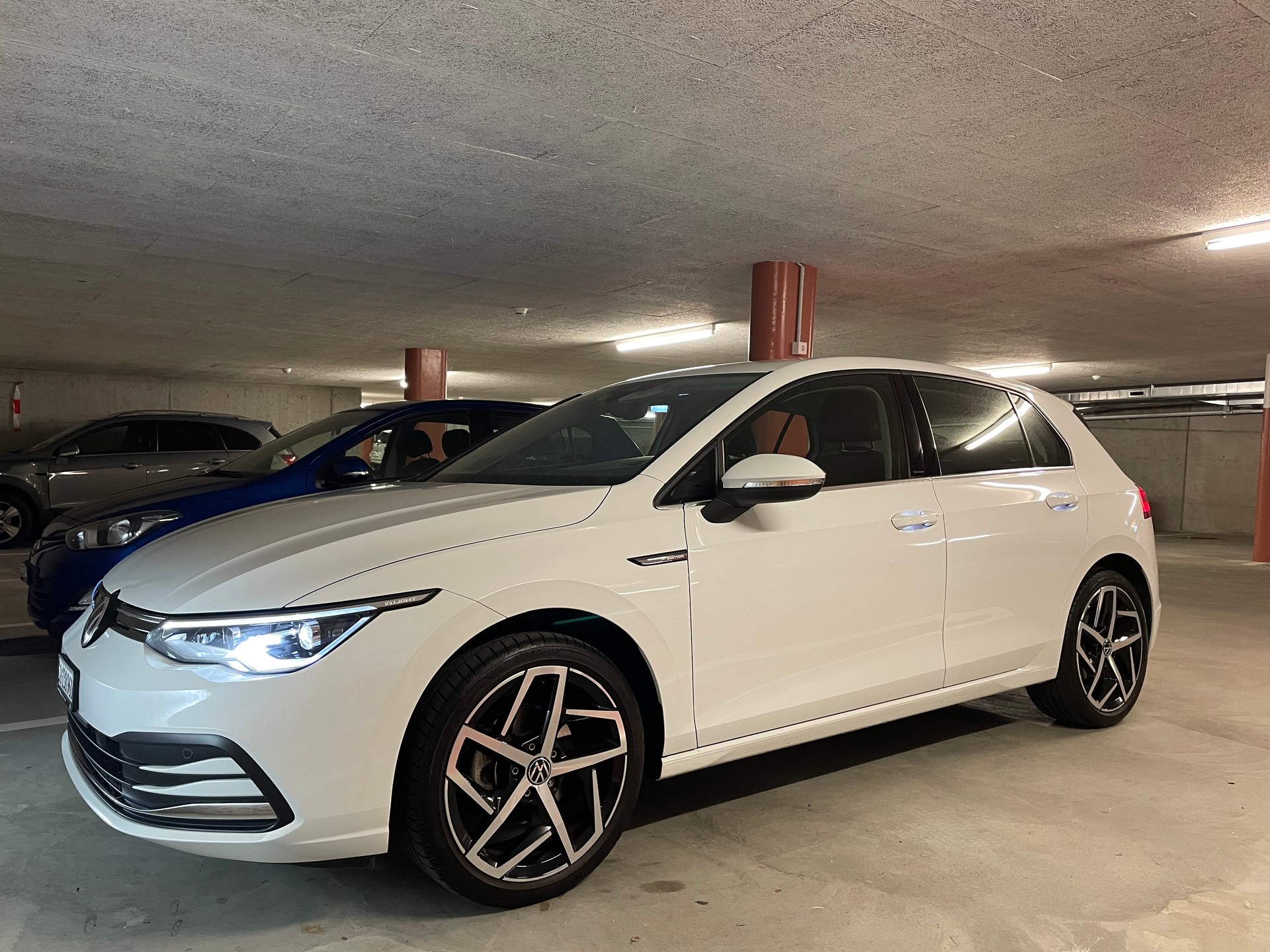 VW Golf 1.5 TSI Style-image-0