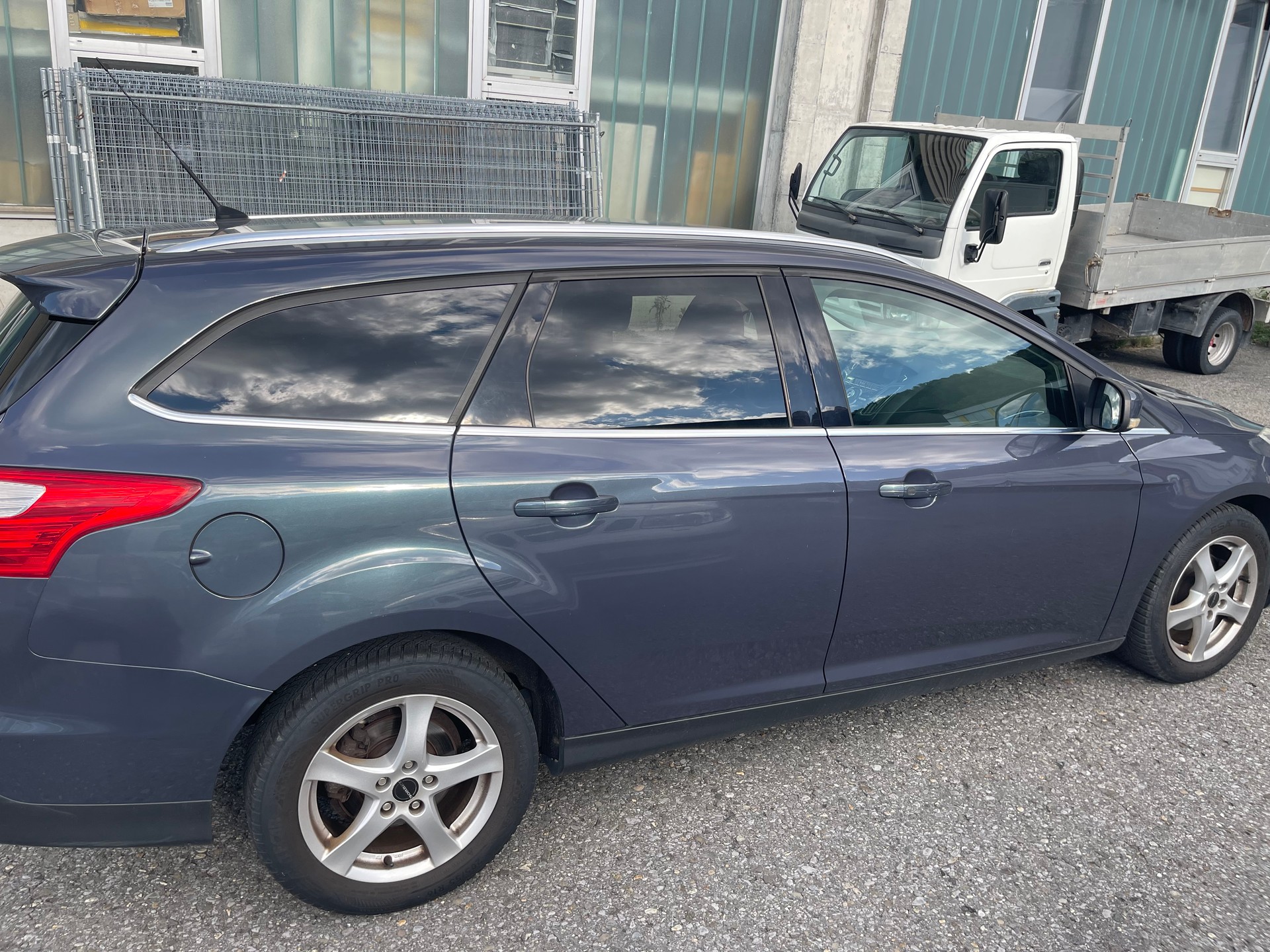 FORD Focus 1.0 SCTi Titanium-image-10