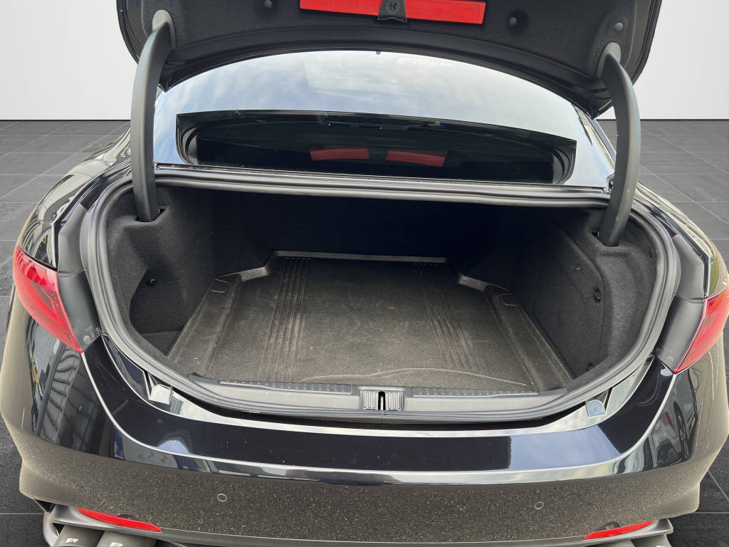 ALFA ROMEO Giulia 2.9 V6 Quadrifoglio-image-15