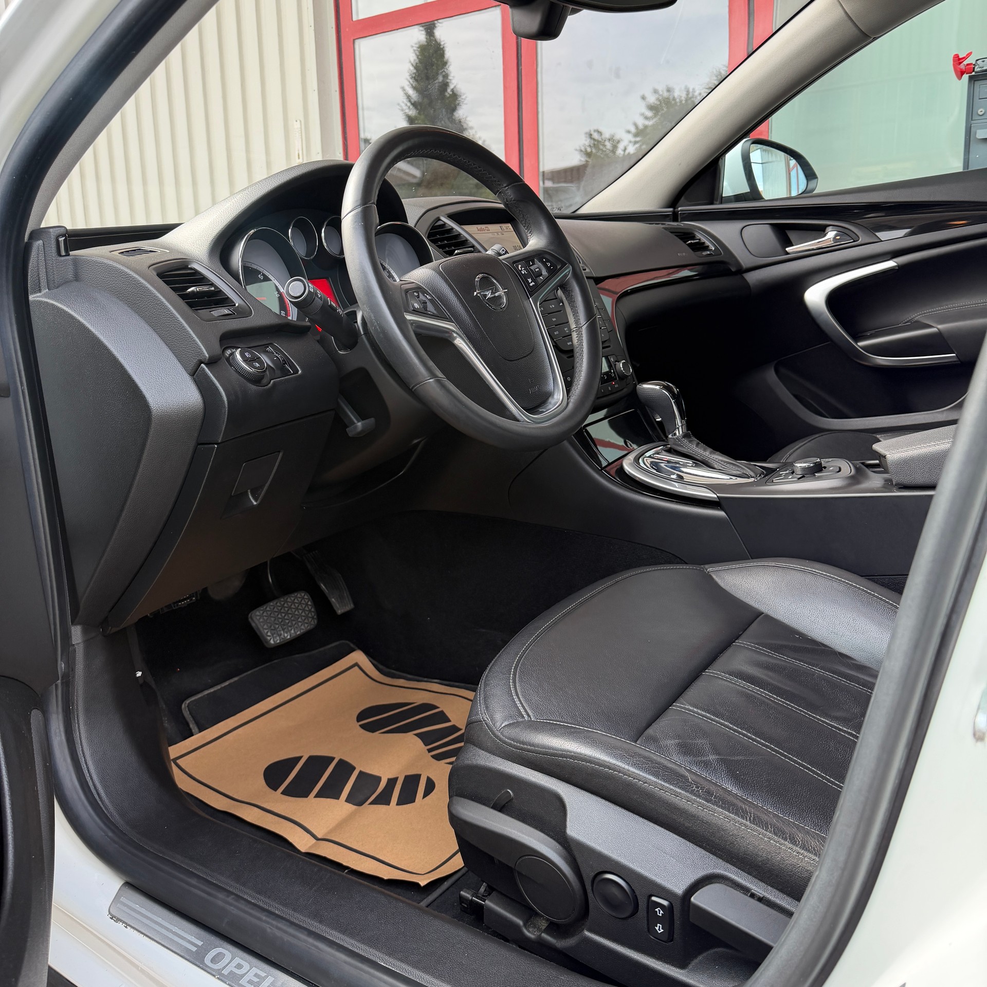 OPEL Insignia ST 2.0 CDTI Sport Edition Aut.-image-8
