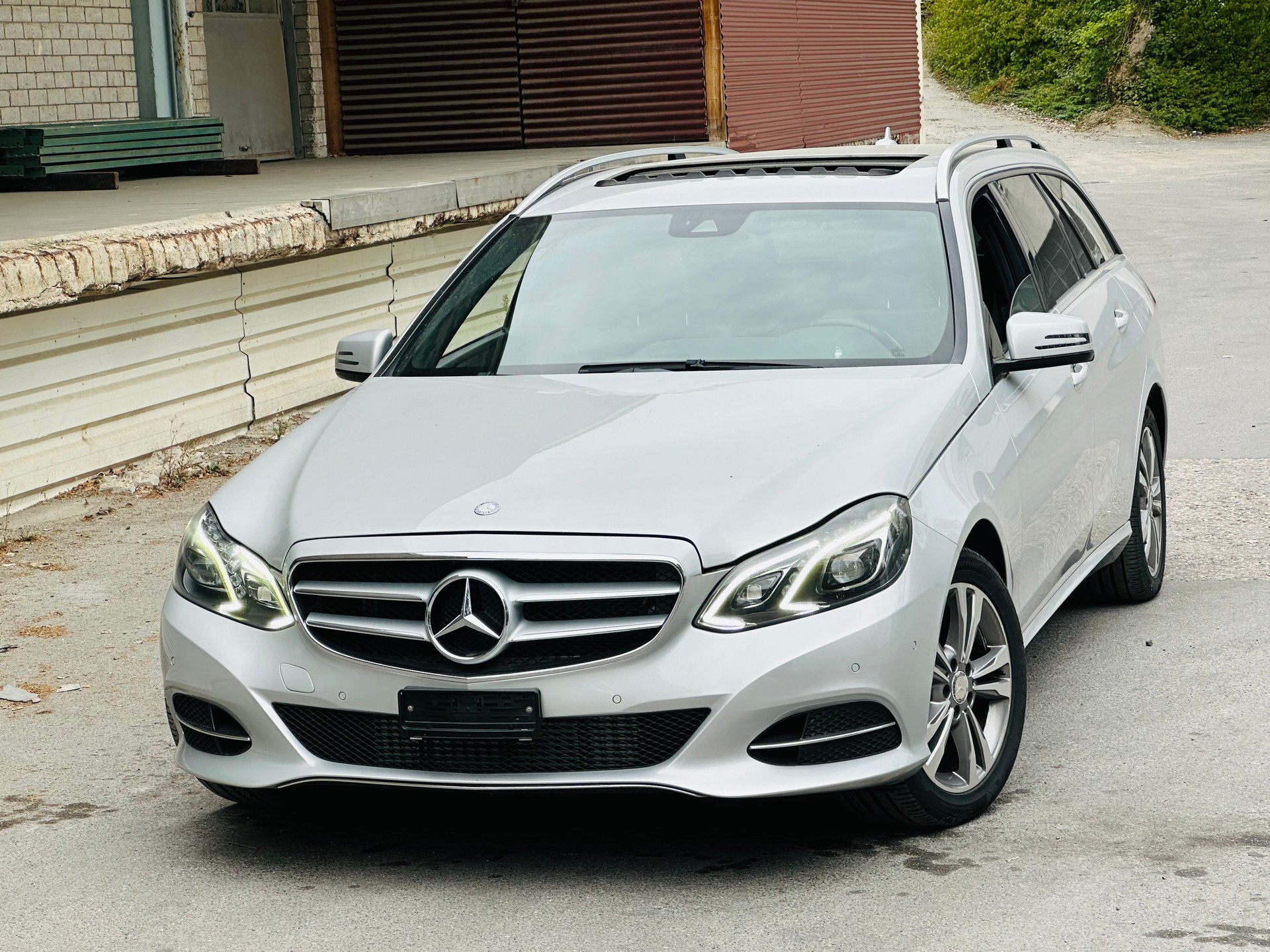 MERCEDES-BENZ E 220 CDI 7G-Tronic-image-0