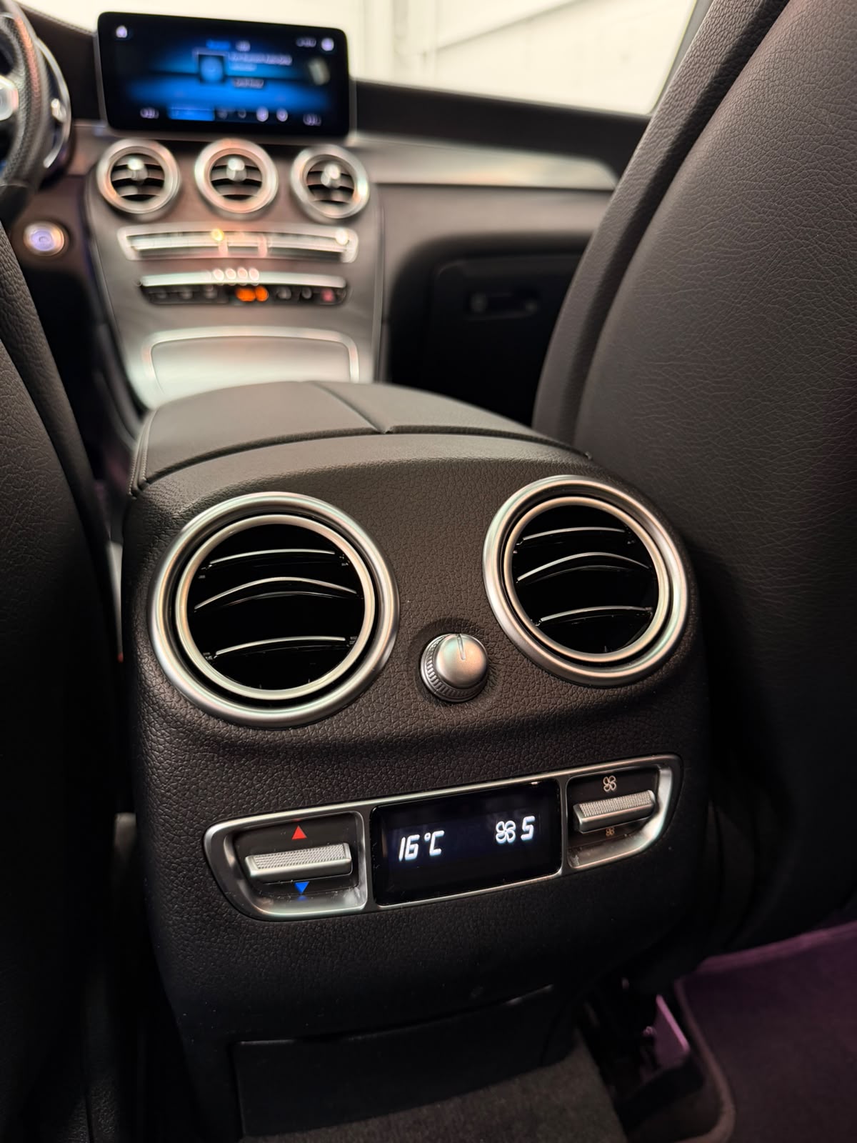 MERCEDES-BENZ GLC 300d (GLC63S Optik) Limited Grey&Black Performance 4Matic 9G-Tronic-image-18