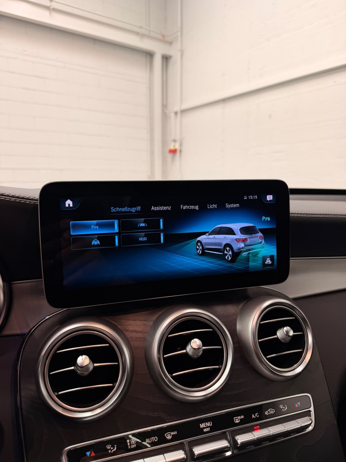 MERCEDES-BENZ GLC 300d (GLC63S Optik) Limited Grey&Black Performance 4Matic 9G-Tronic-image-24