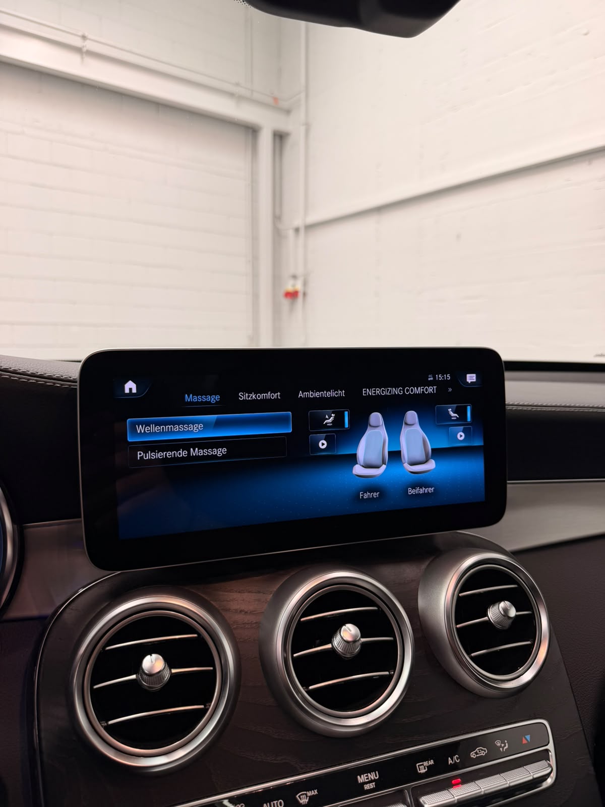 MERCEDES-BENZ GLC 300d (GLC63S Optik) Limited Grey&Black Performance 4Matic 9G-Tronic-image-30