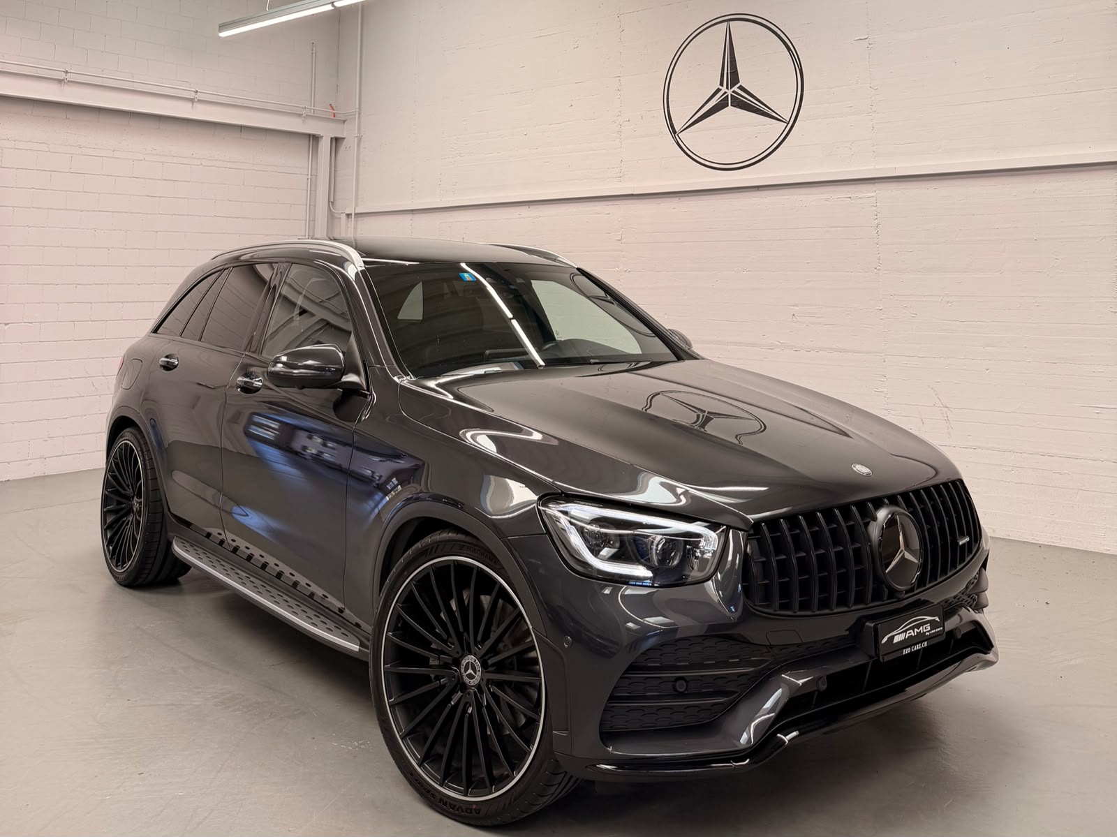 MERCEDES-BENZ GLC 300d (GLC63S Optik) Limited Grey&Black Performance 4Matic 9G-Tronic-image-3