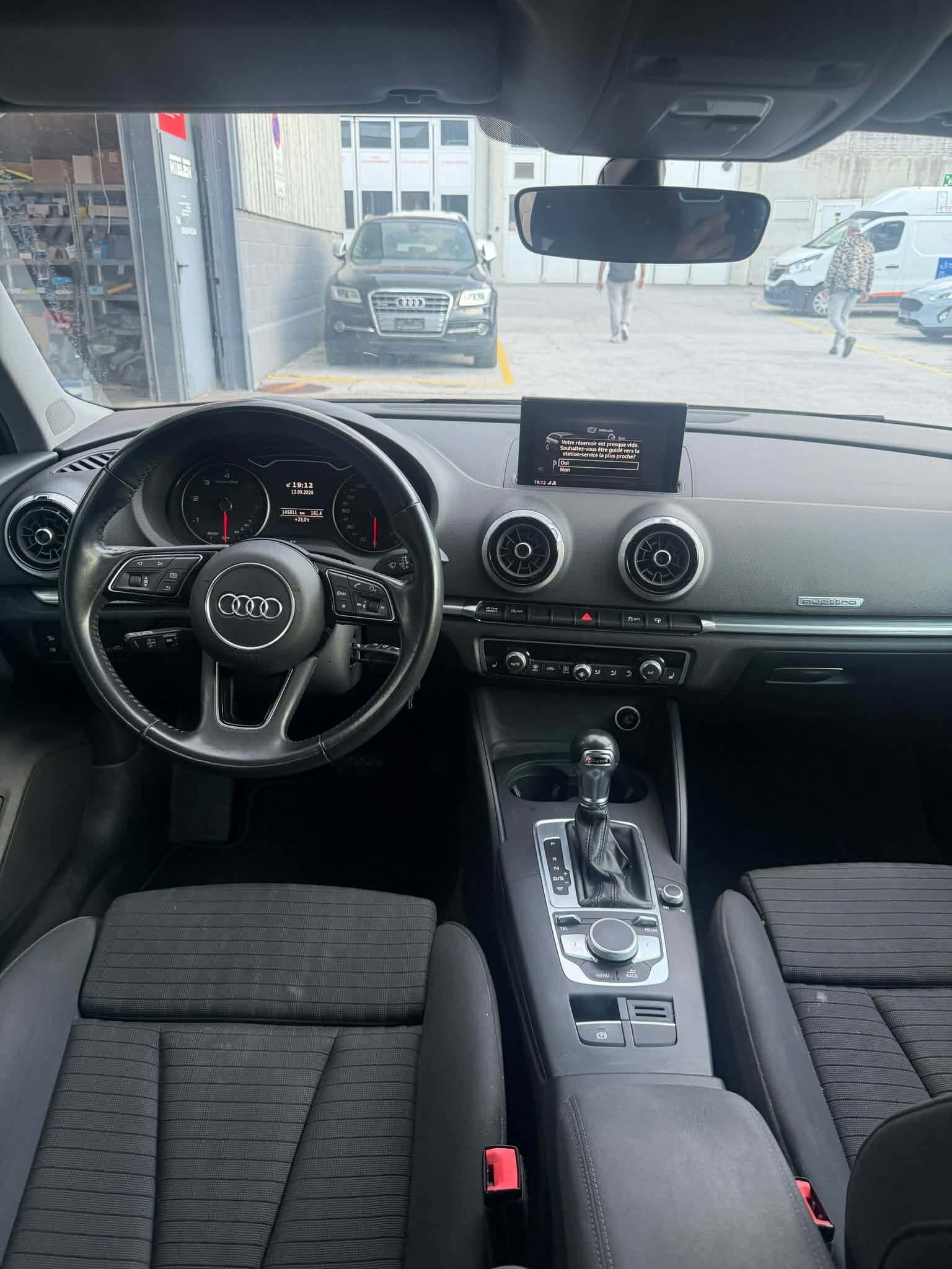 AUDI A3 Sportback 2.0 TDI Sport S-tronic quattro-image-4