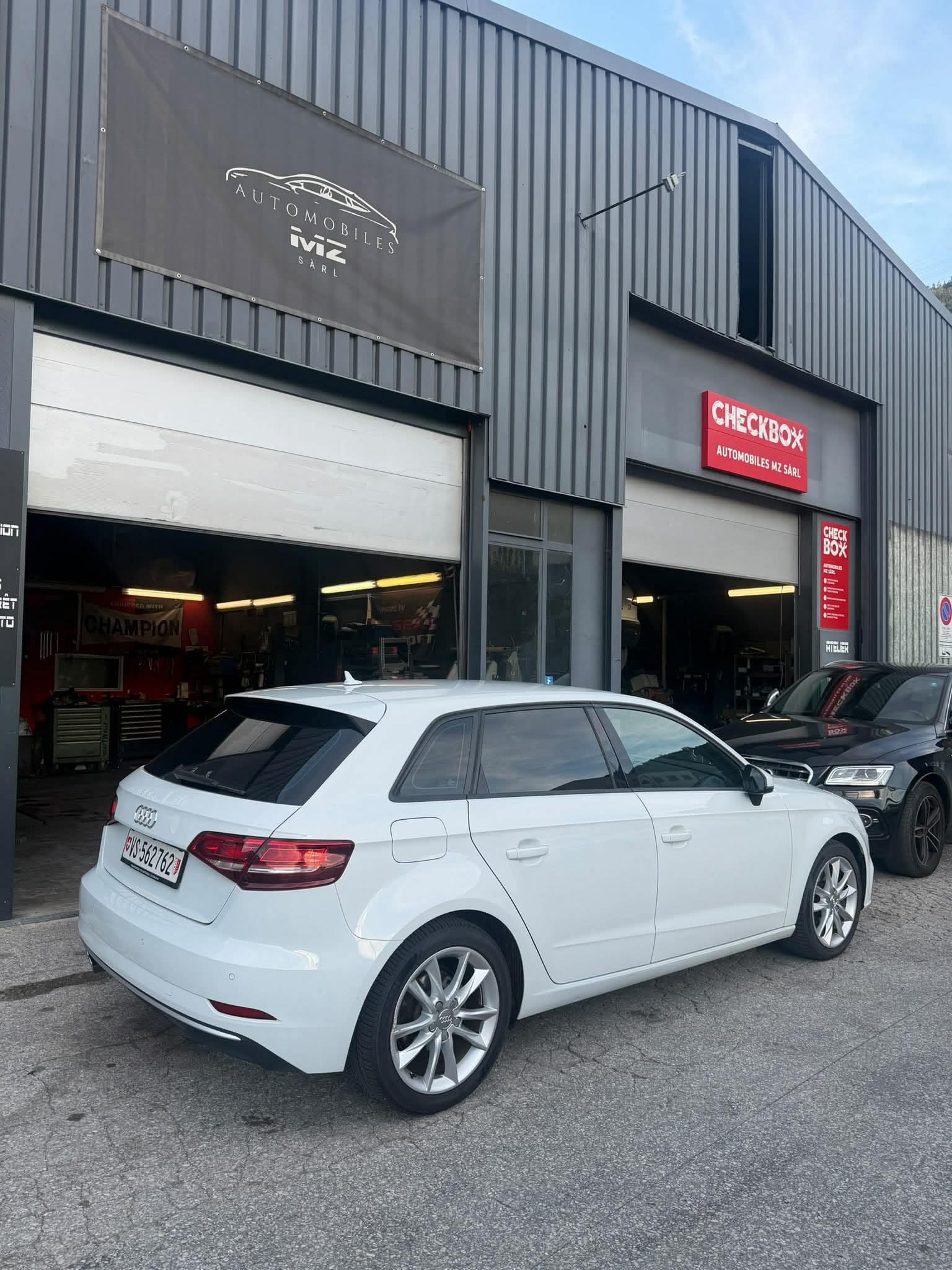 AUDI A3 Sportback 2.0 TDI Sport S-tronic quattro-image-1