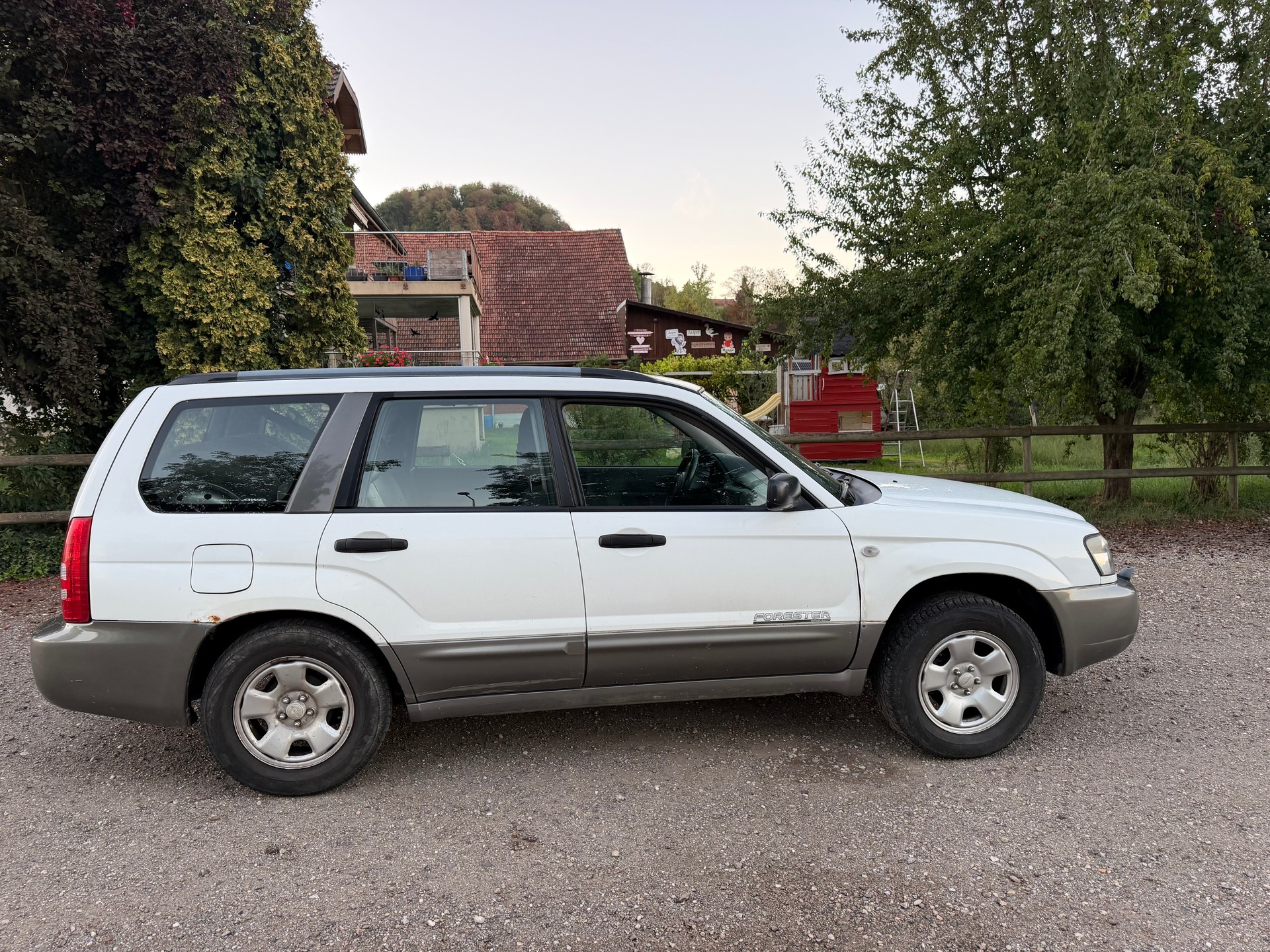 SUBARU Forester 2.0X Advantage-image-3