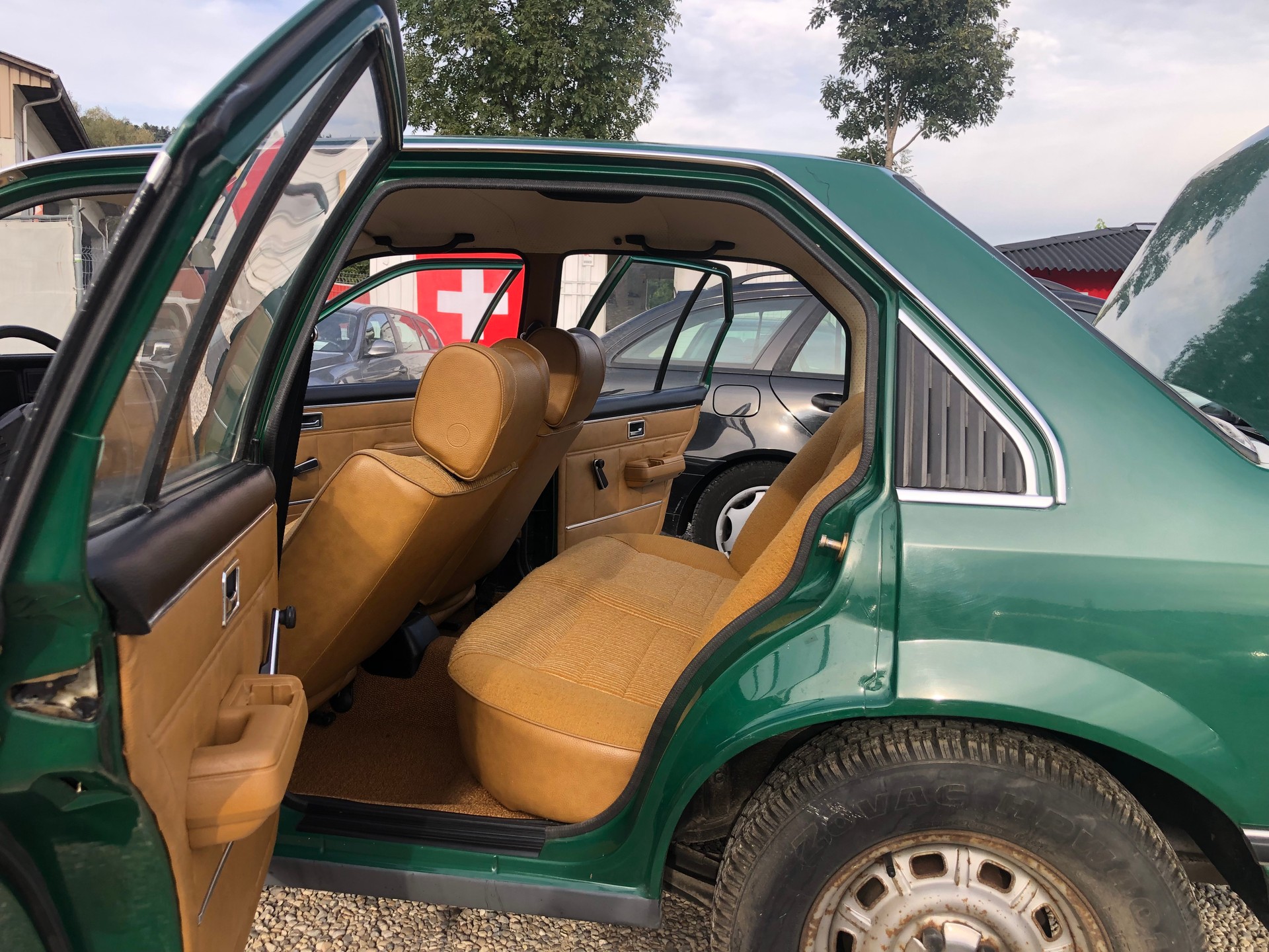 OPEL Opel REKORD E2000-image-9