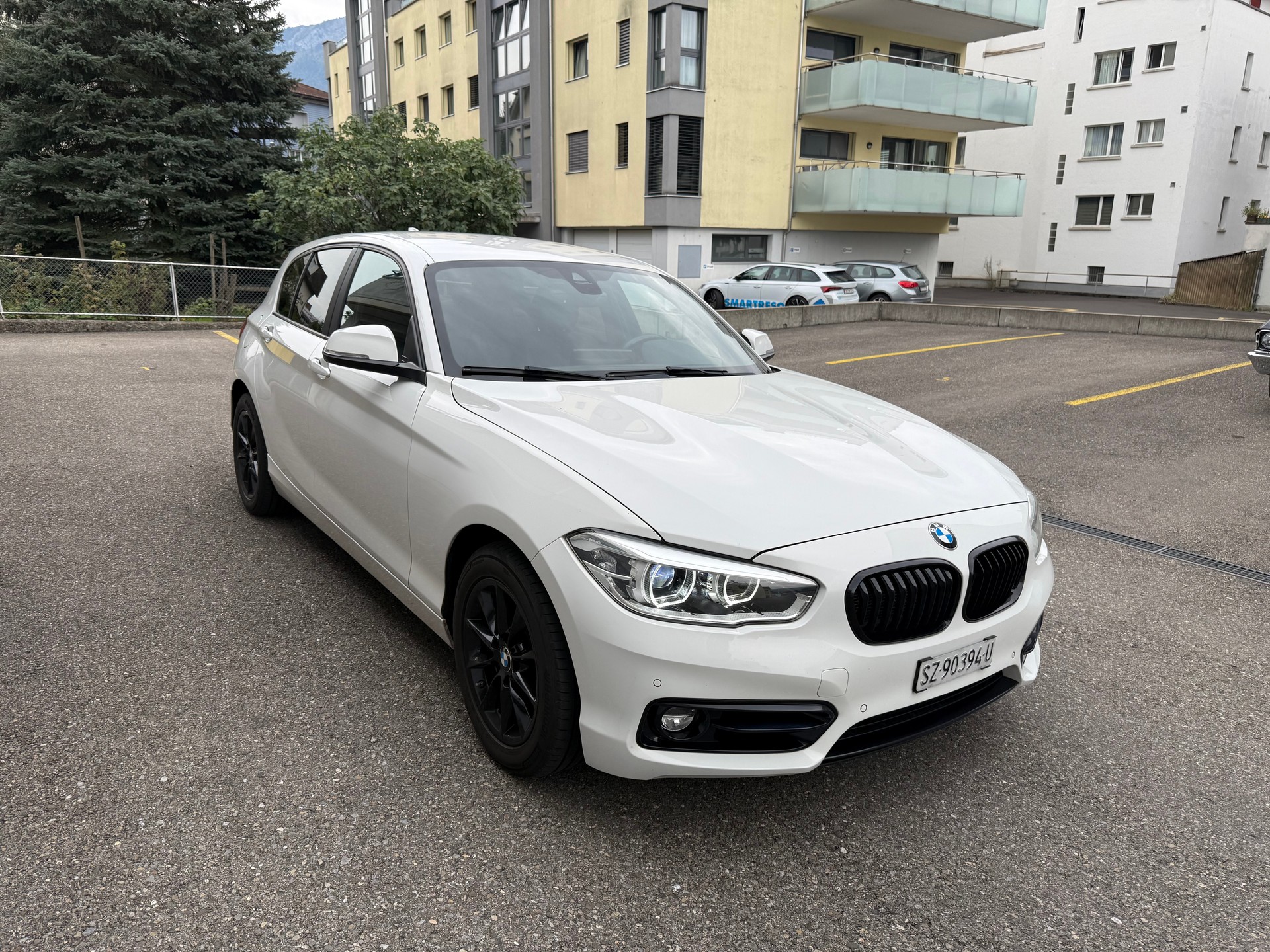 BMW 120d xDrive Sport Line Steptronic-image-2