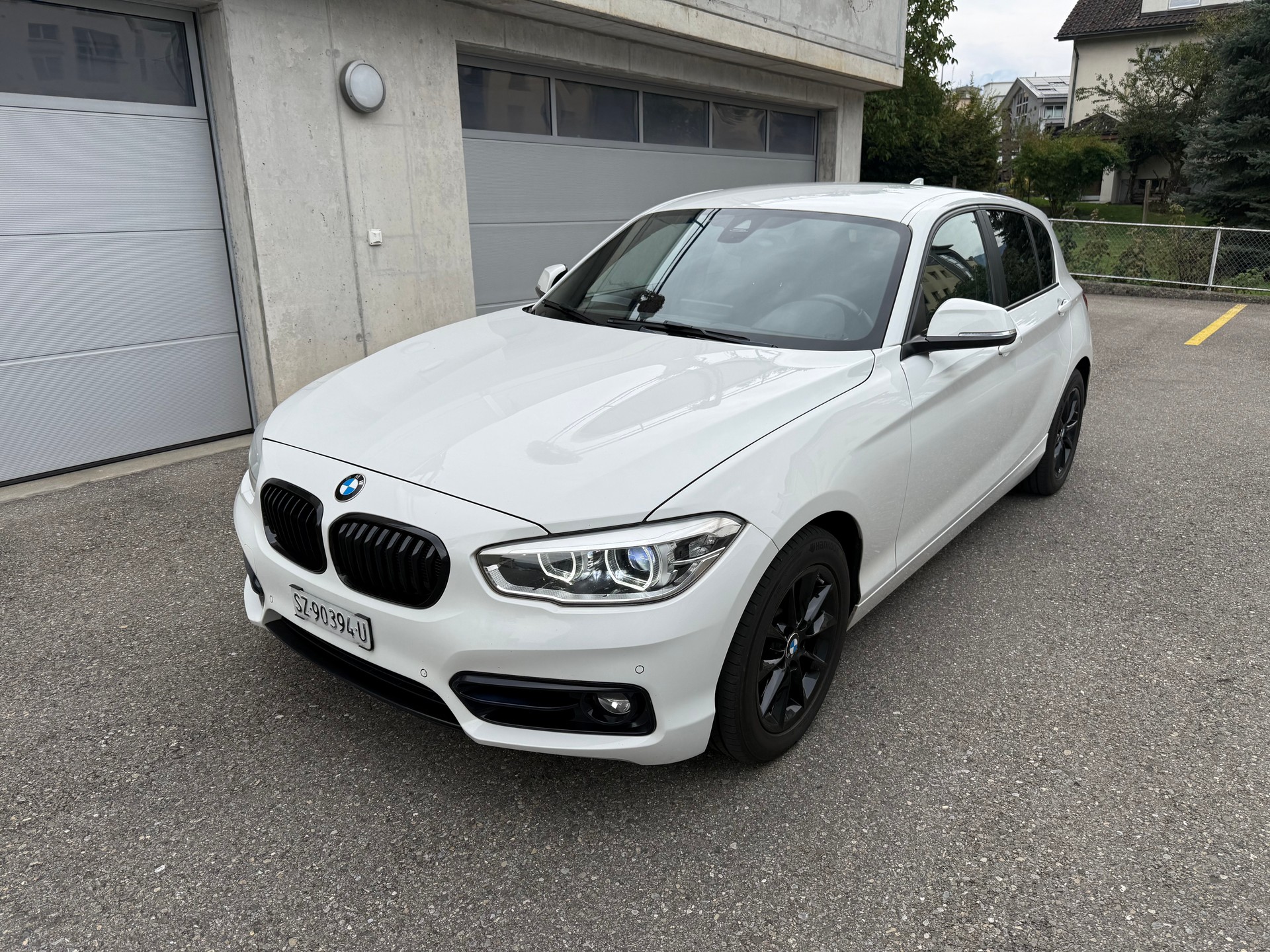BMW 120d xDrive Sport Line Steptronic-image-7
