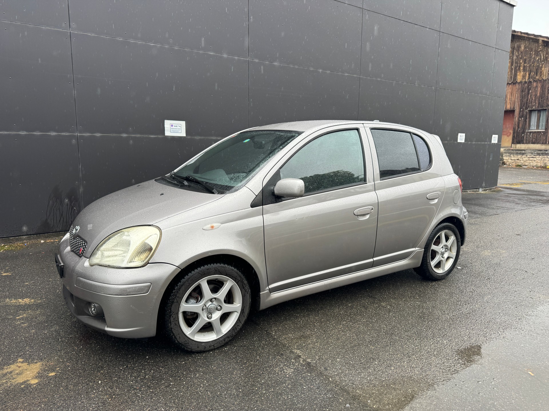 TOYOTA Yaris 1.5 TS-image-1