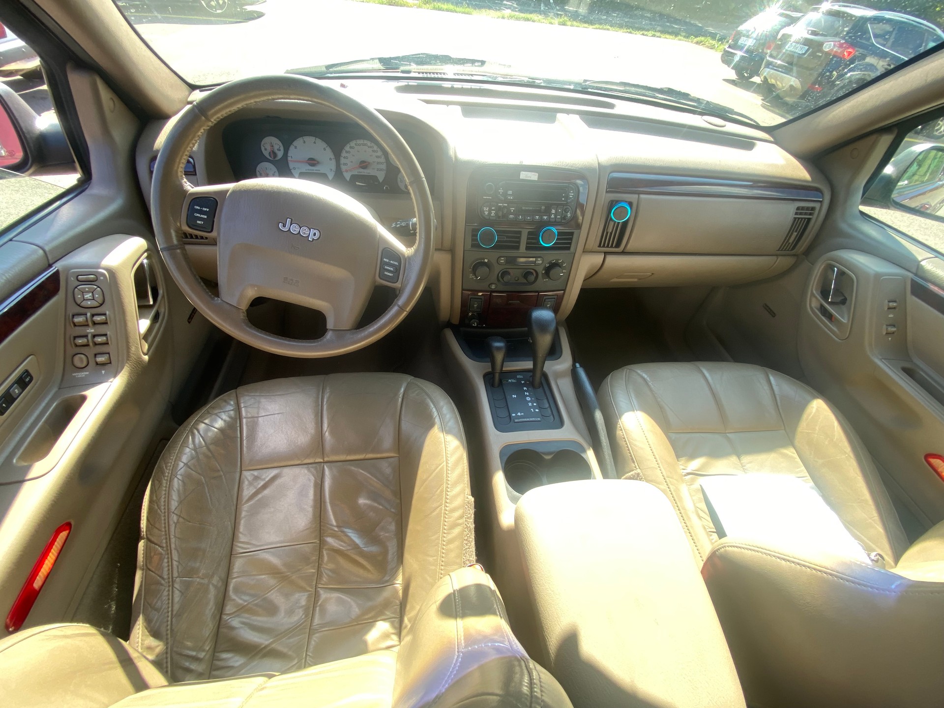 JEEP Grand Cherokee 4.7 Limited Automatic-image-9