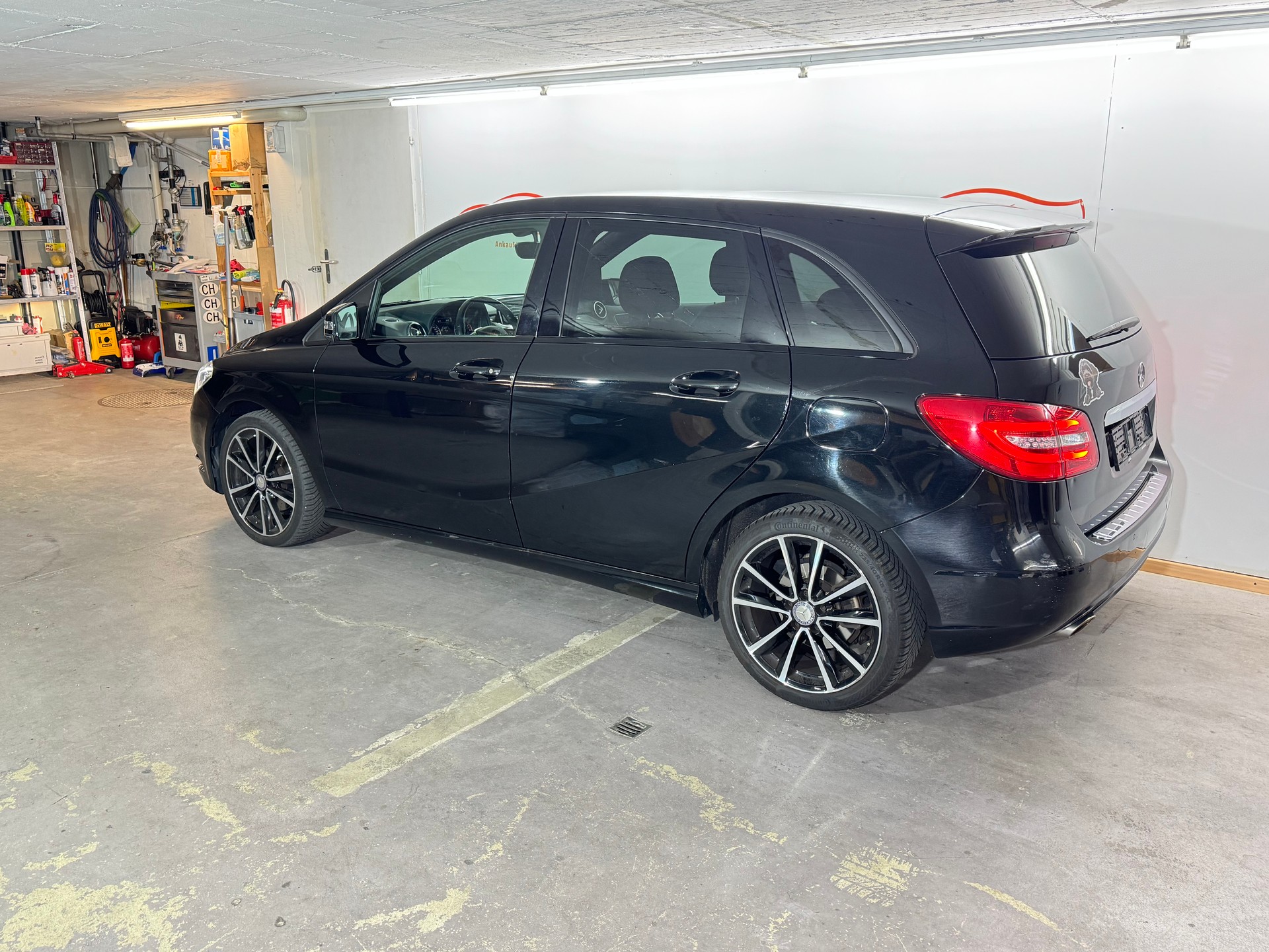 MERCEDES-BENZ B 180 7G-DCT-image-3