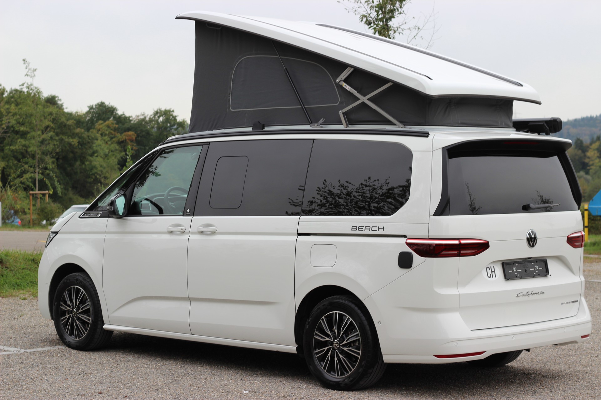VW California eHybrid Beach Tour Liberty 4Motion 245PS-image-7