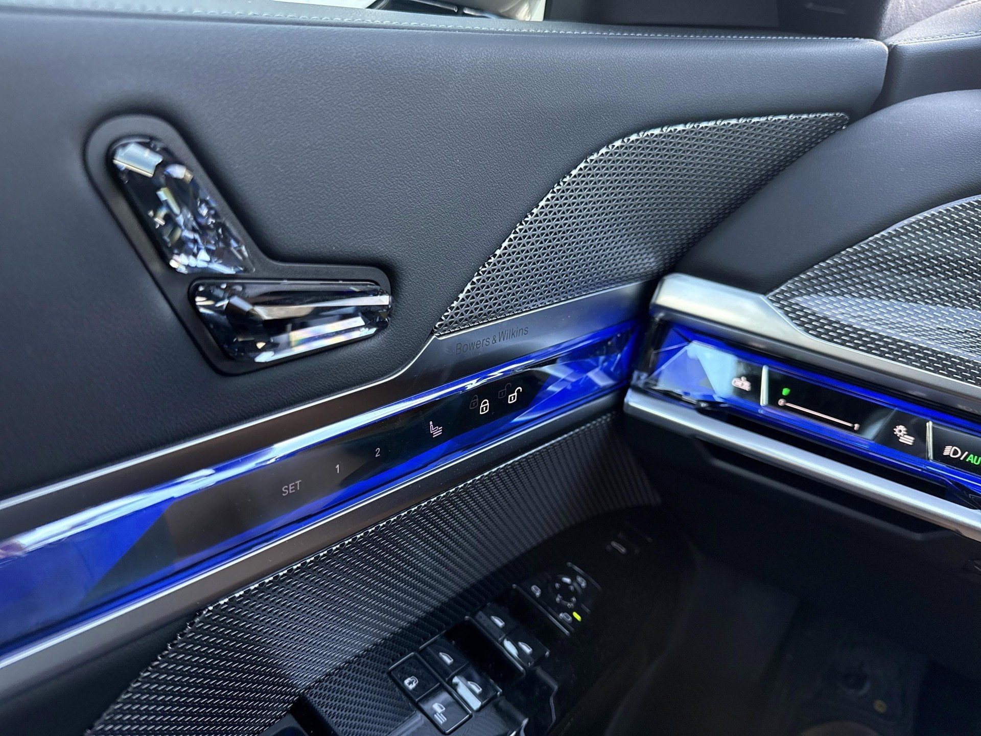 BMW i7 xDrive 60 M Sport Pro-image-19